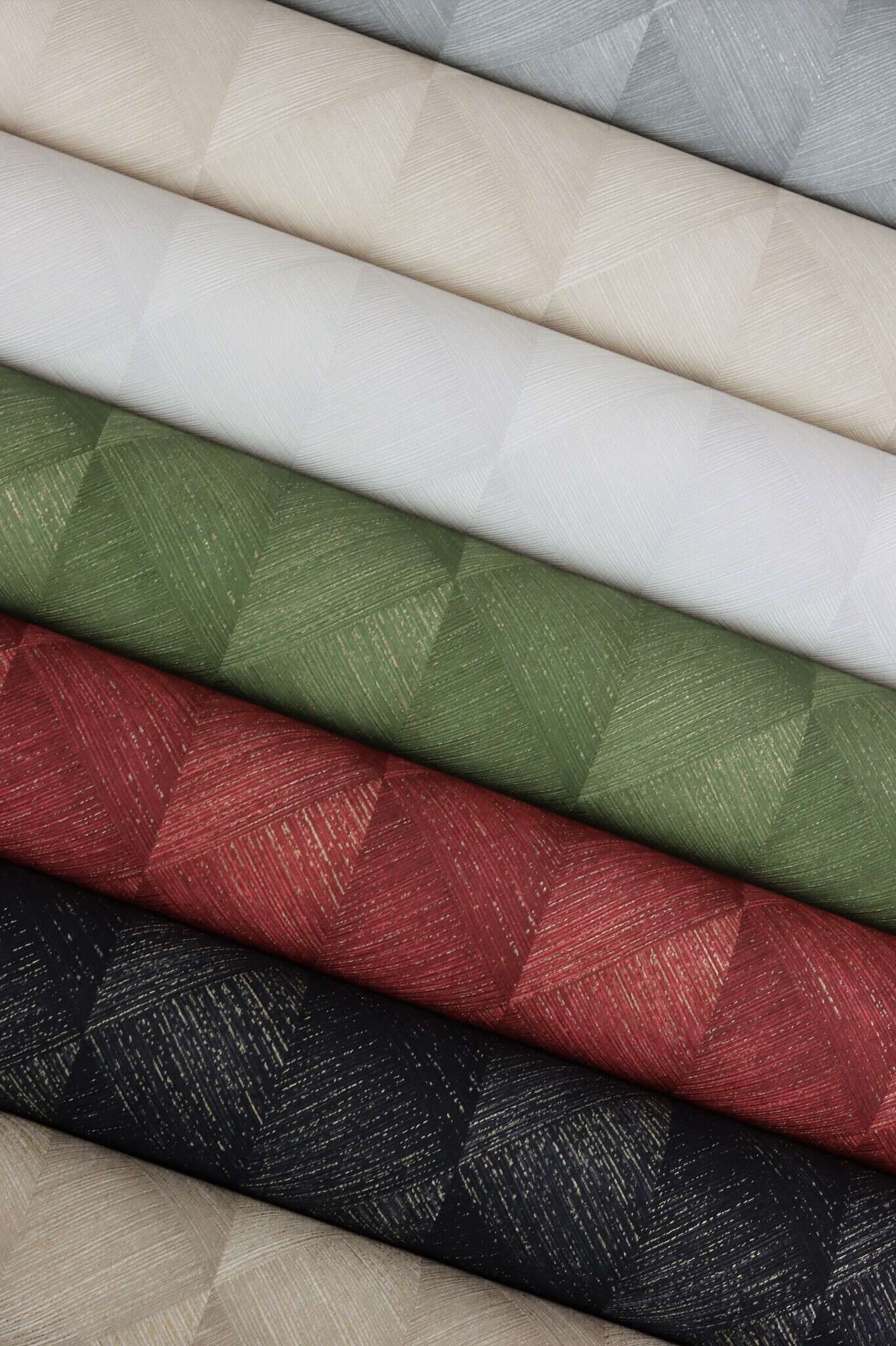 10-687965 Detailaufnahmen 19 Detailed image of Three-dimensional wallpaper with diamonds and triangles