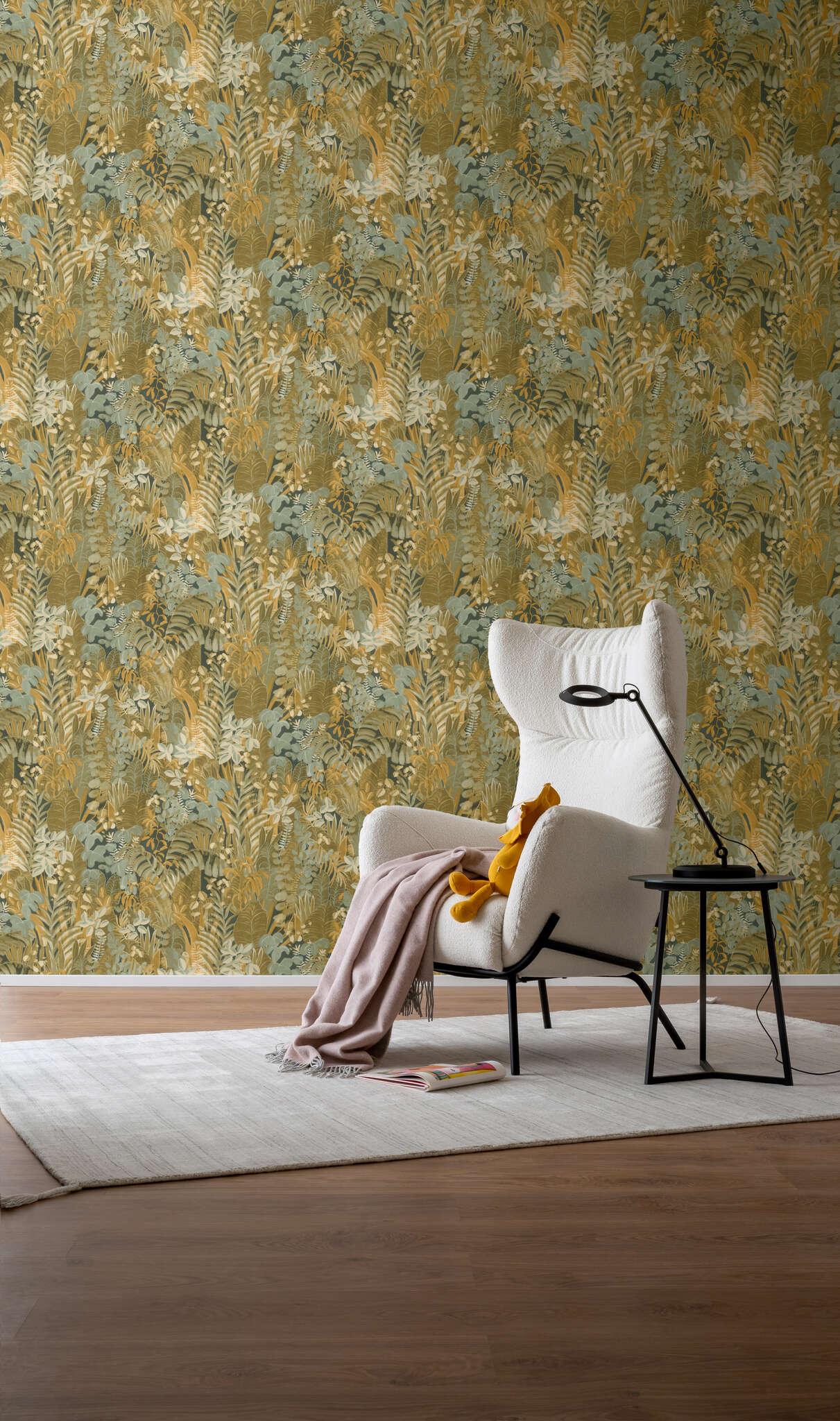 10-600643 Raumbilder 2 Room with Tropical wallpaper with hand-painted leaves