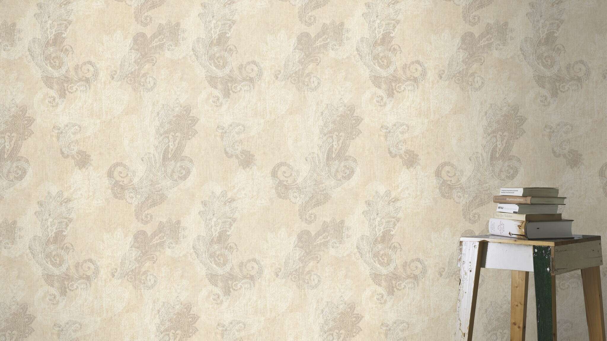 10-746433 Raumsituationen 2 Une chambre avec Papier peint oriental avec ornements de style cachemire