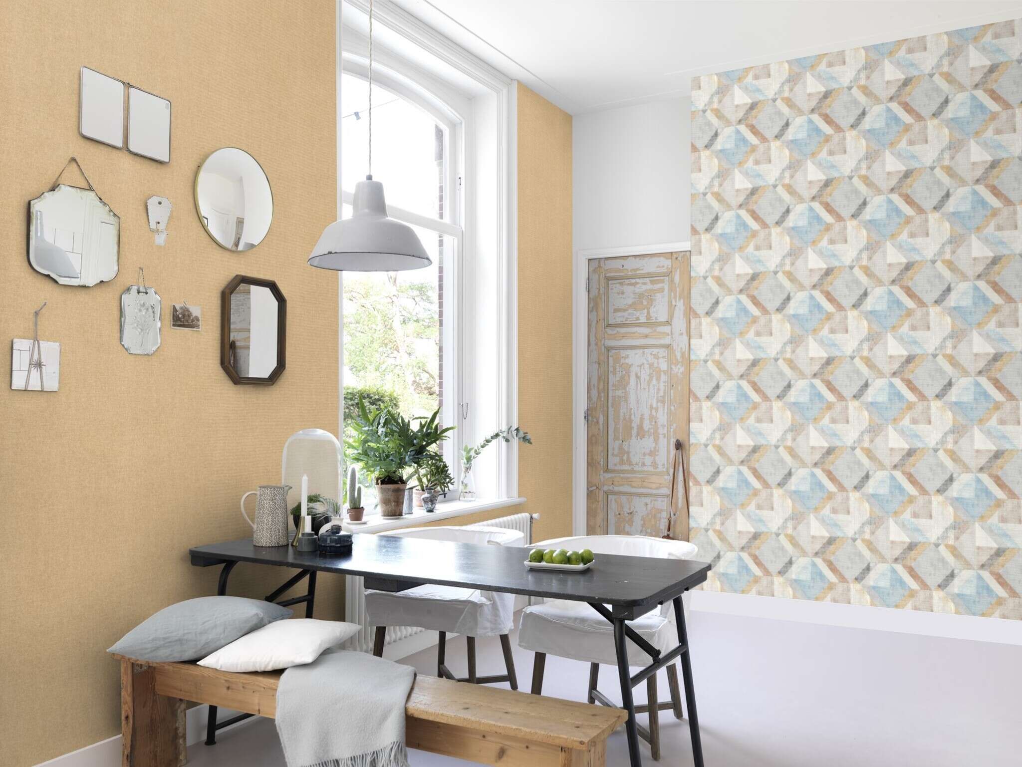 10-311907 Raumsituationen 4 Raum mit Moderne Tapete mit großflächigem Rautenmuster in Blau, Beige und Grau mit Vintage-Charakter