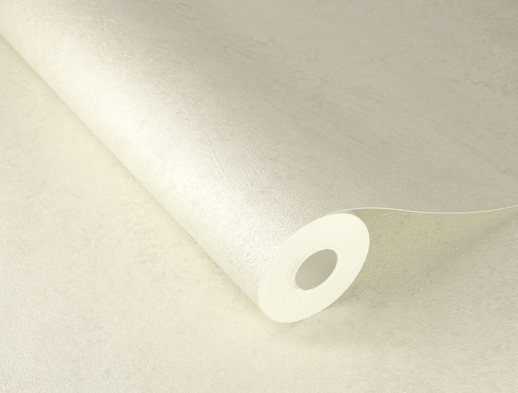 10-315103 Detailaufnahmen 1 Detailed image of Wallpaper in ivory with a matt surface in an oxidised metal texture – elegant and subtly industrial.