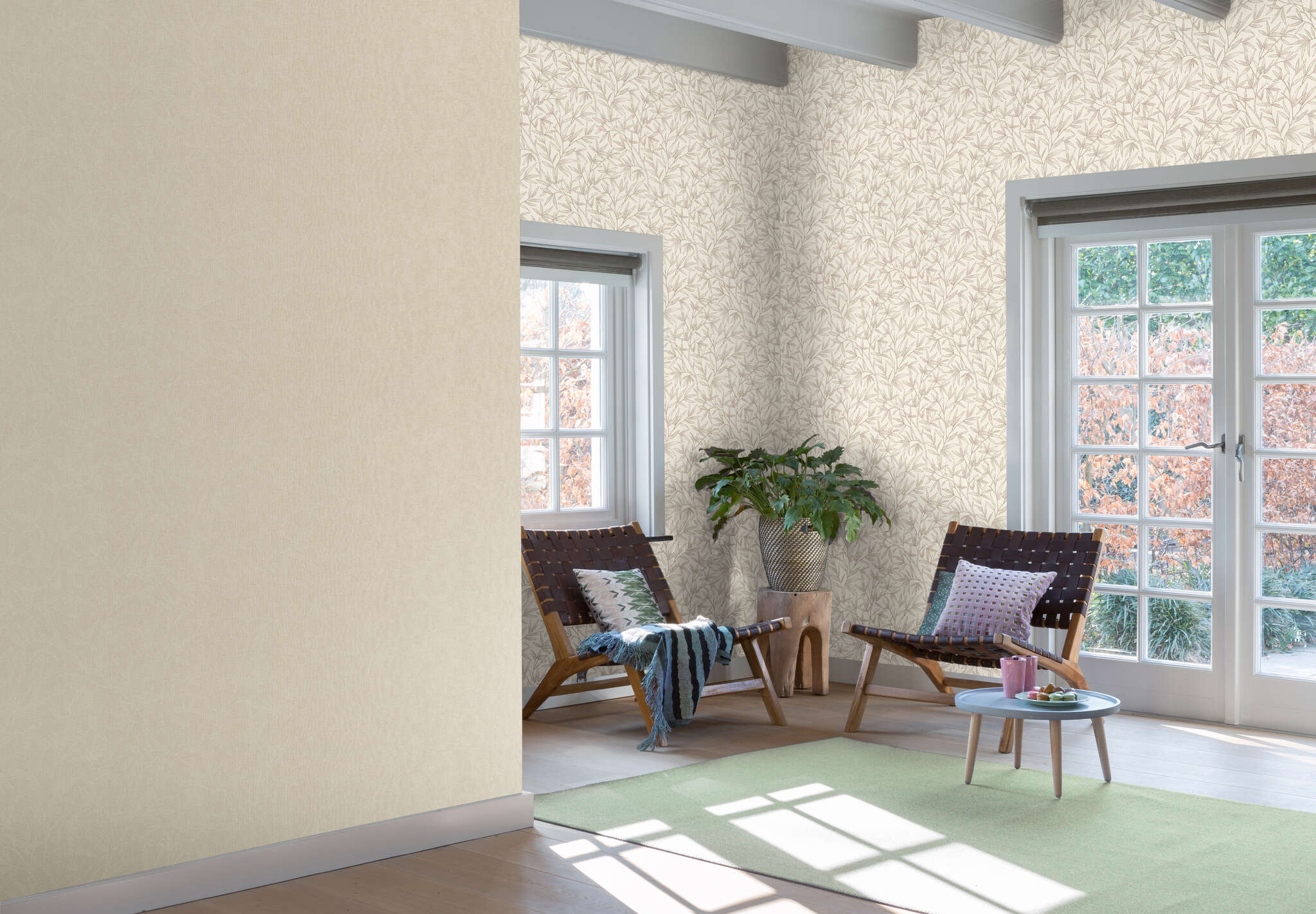 10-555851 Raumbilder 1 Room with Plain wallpaper with linen texture