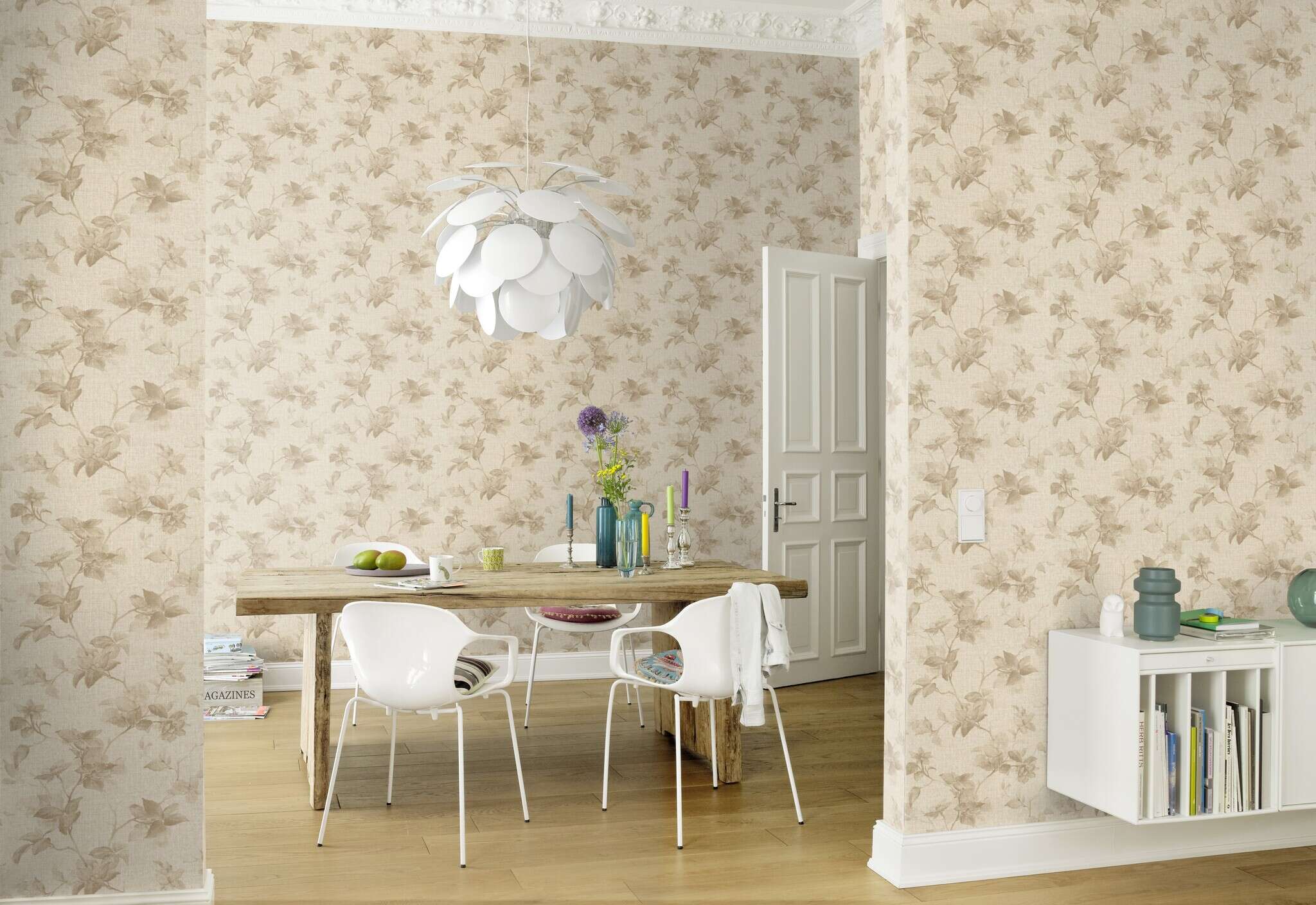 Vliestapete florale Ornamente in Beige - Atelier Tissé Harper 612929