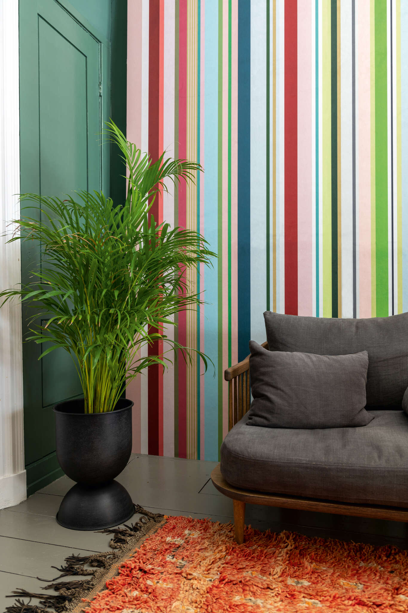 10-539134 Raumbilder 1 Club botanique photo wallpaper with stripes 539134