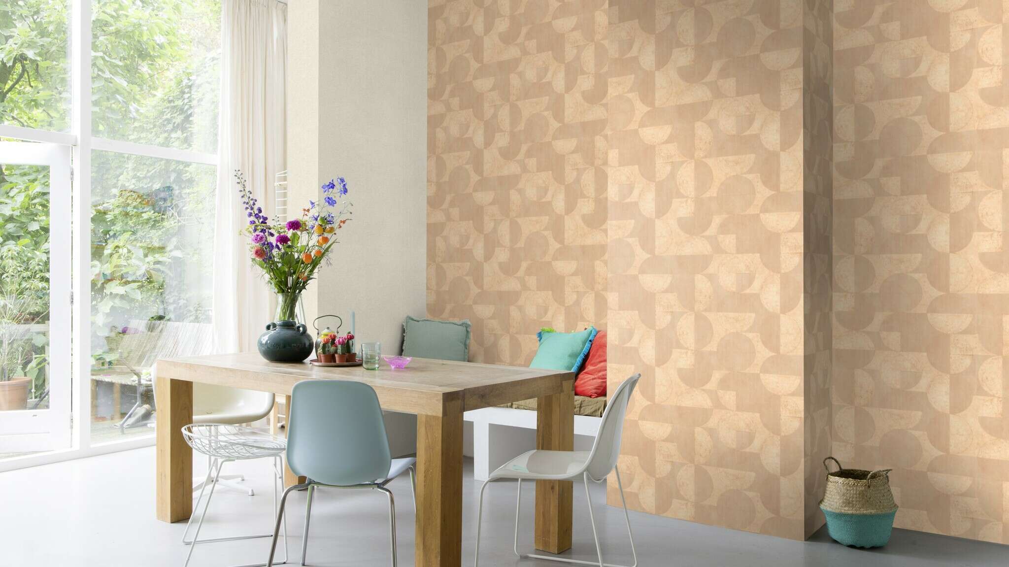 10-520231 Raumsituationen 2 Room with Single-colour wallpaper with plaster look