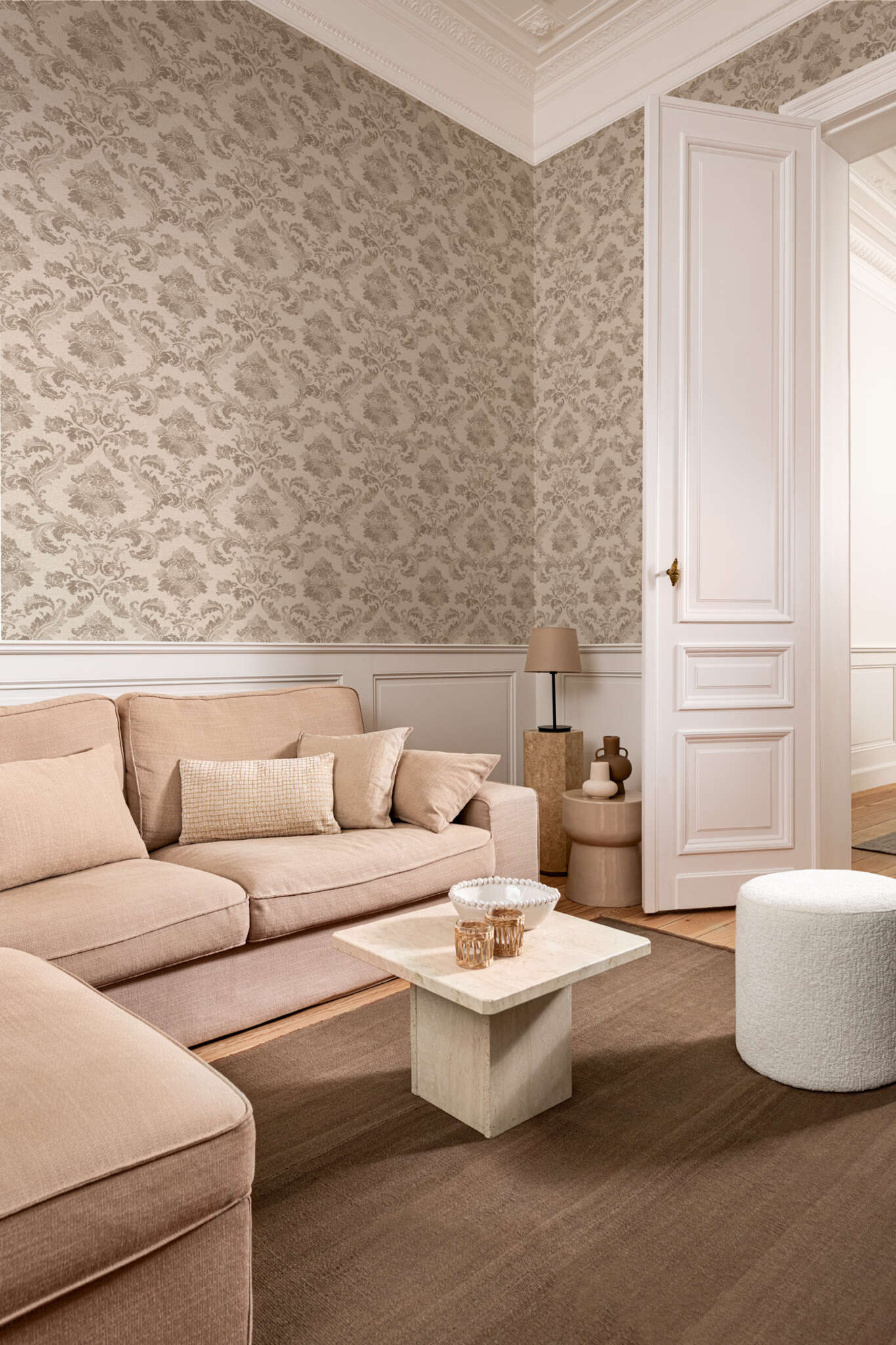 10-412628 Raumbilder 1 Damask non-woven wallpaper in beige, In Bloom 412628