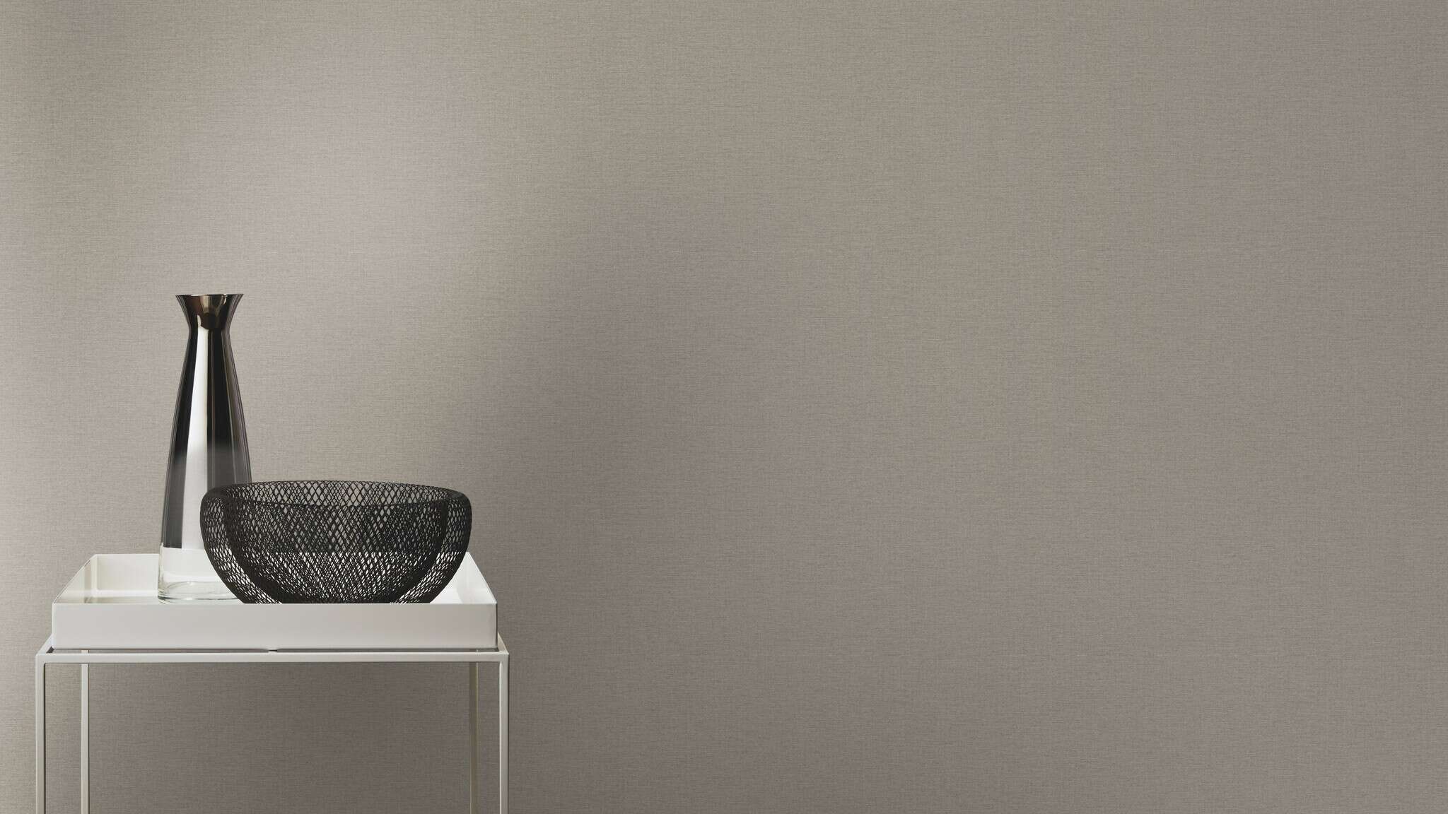 10-452037 Raumsituationen 3 Une chambre avec Papier peint gris avec une surface calme et un aspect textile
