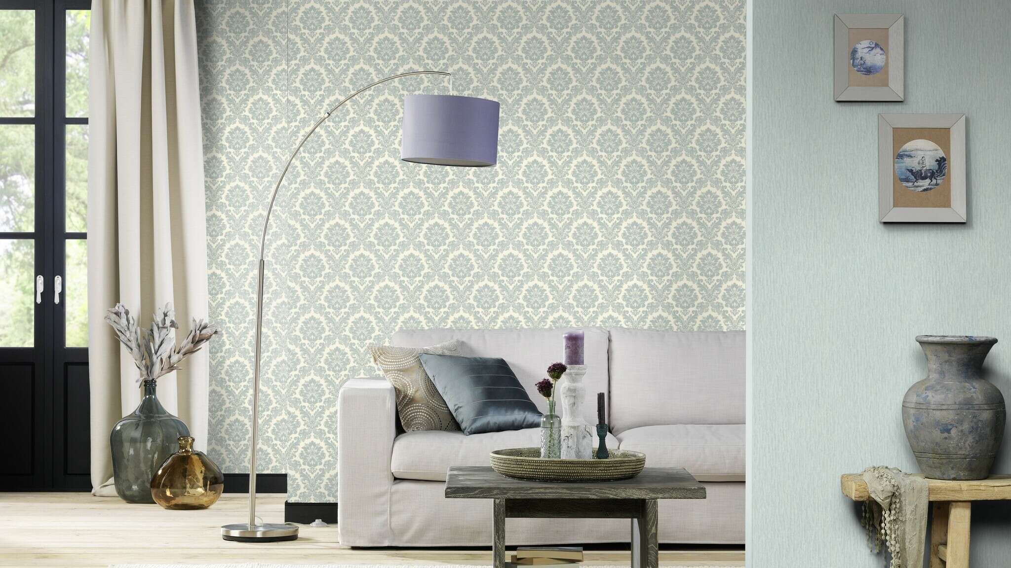 10-570533 Raumsituationen 3 Room with Silver-blue ornaments in classic baroque style on a cream-white background with a textile look