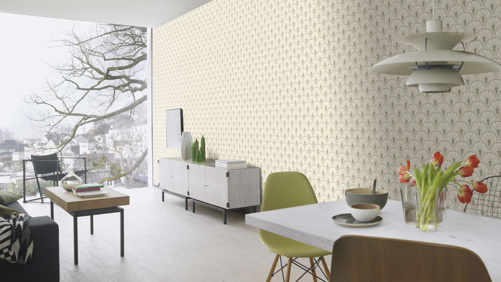 10-792232 Raumsituationen 2 Room with Art Deco-style wallpaper with stylised peacock fan