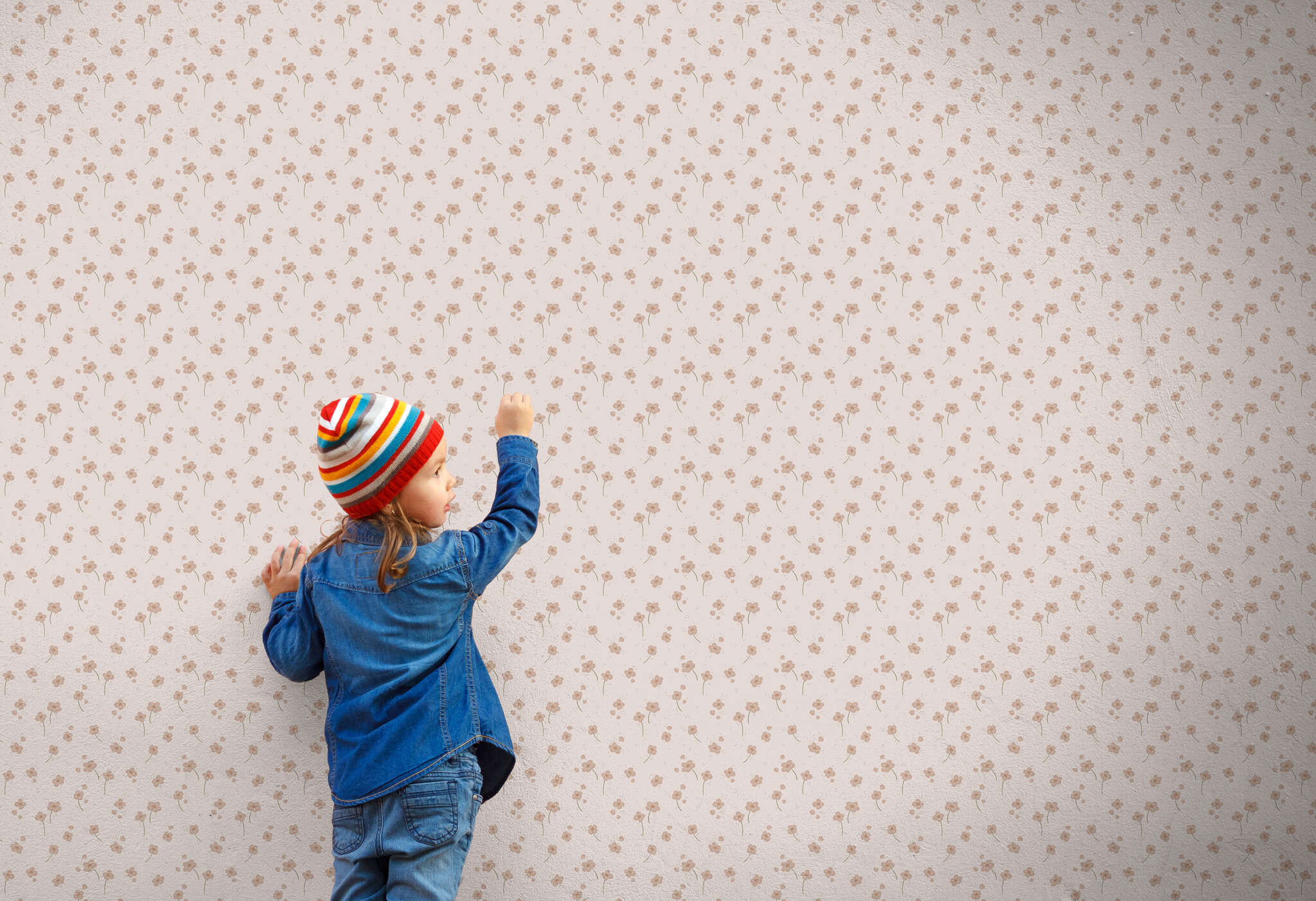 10-300076 Raumsituationen 2 Wall mural Little Flowers in Beige | Roomblush - RB001-RC