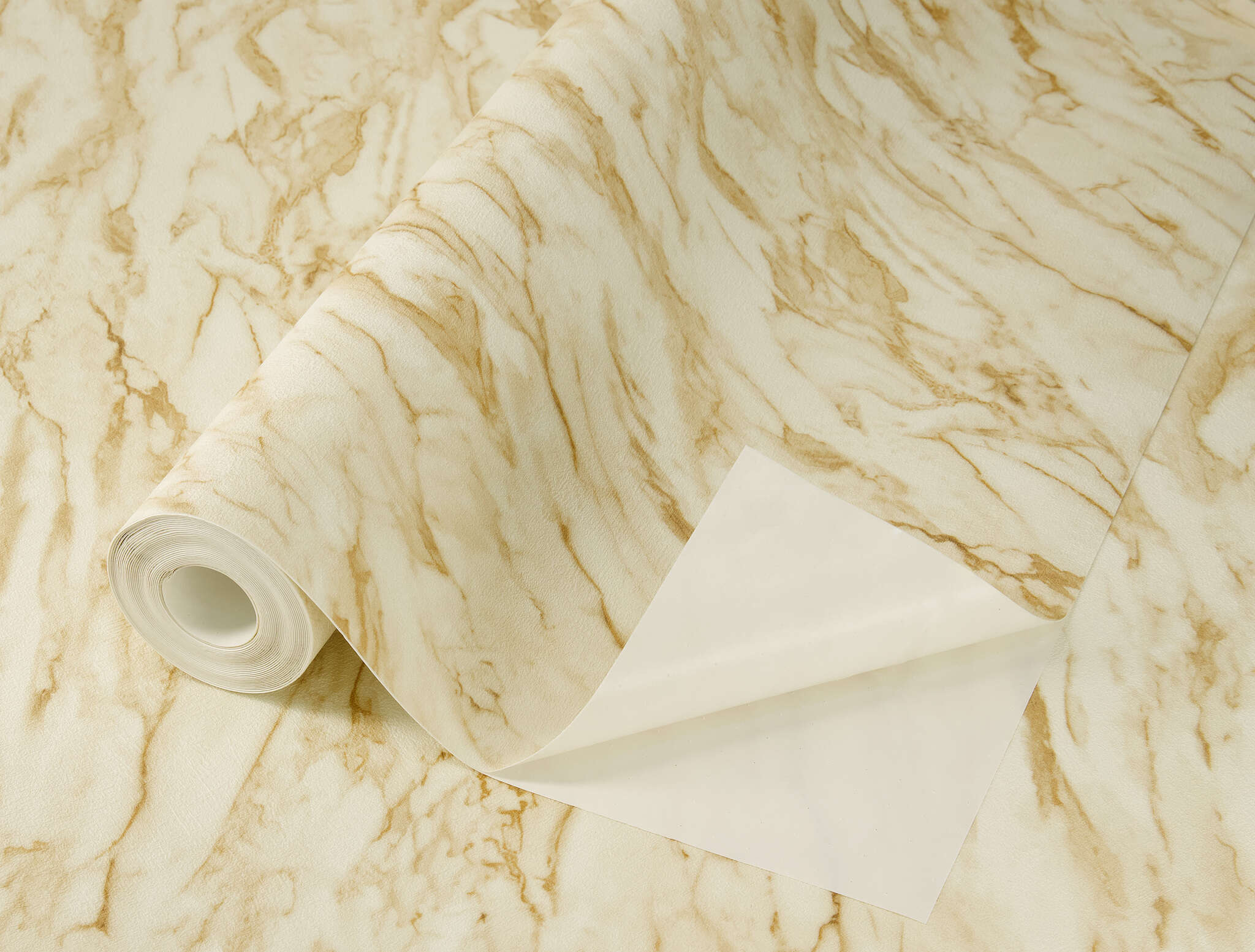 10-371611 Detailaufnahmen 1 Carrara 371611 self-adhesive wallpaper - marble look in beige and cream white
