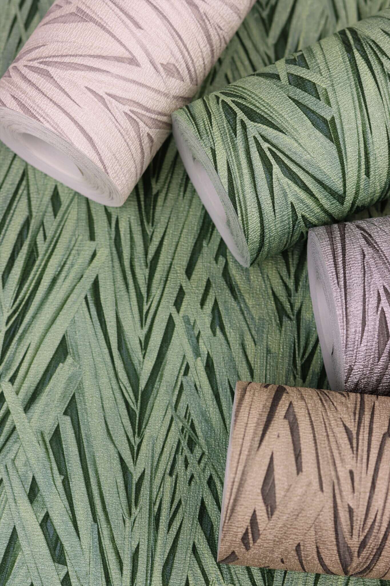 10-554175 Detailaufnahmen 9 Non-woven wallpaper in green-light green Selection 554175