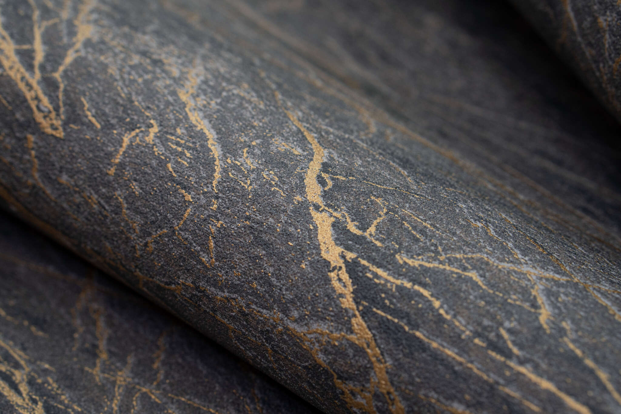 10-429985 Detailaufnahmen 2 Marble non-woven wallpaper in brown marble Selection Relief/non-woven 429985