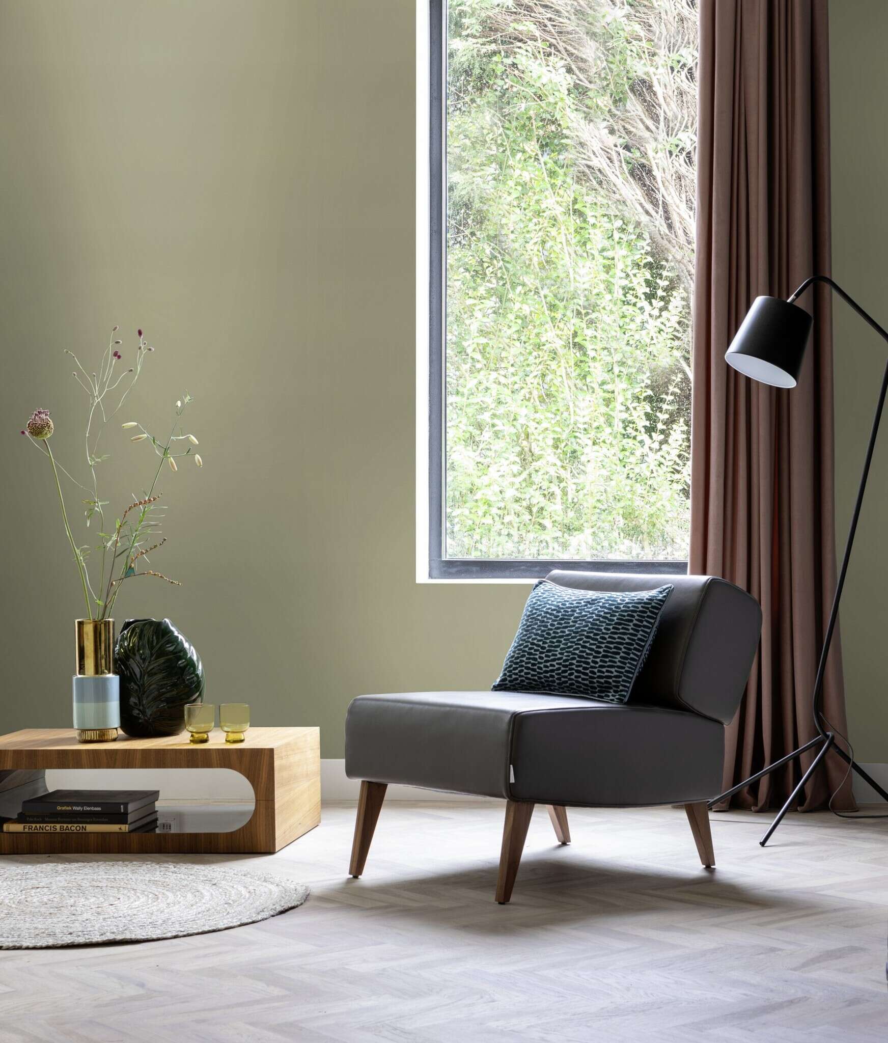 10-692709 Raumsituationen 1 Room with Single-colour wallpaper with a textile texture