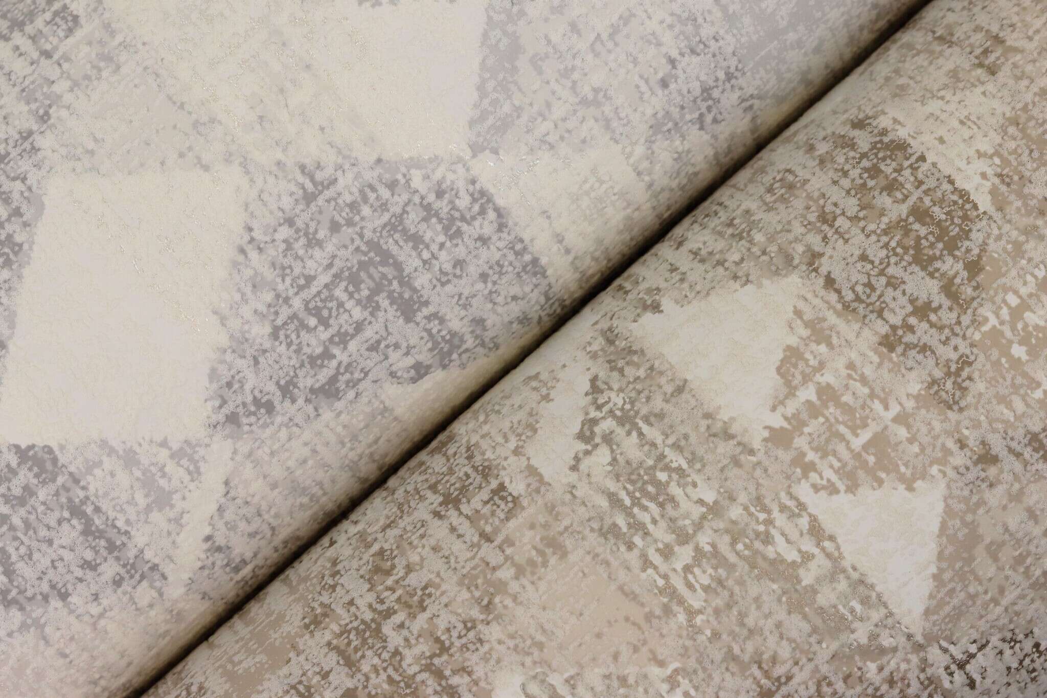 10-654226 Detailaufnahmen 4 Graphic non-woven wallpaper in beige-greige Welcome Home 654226