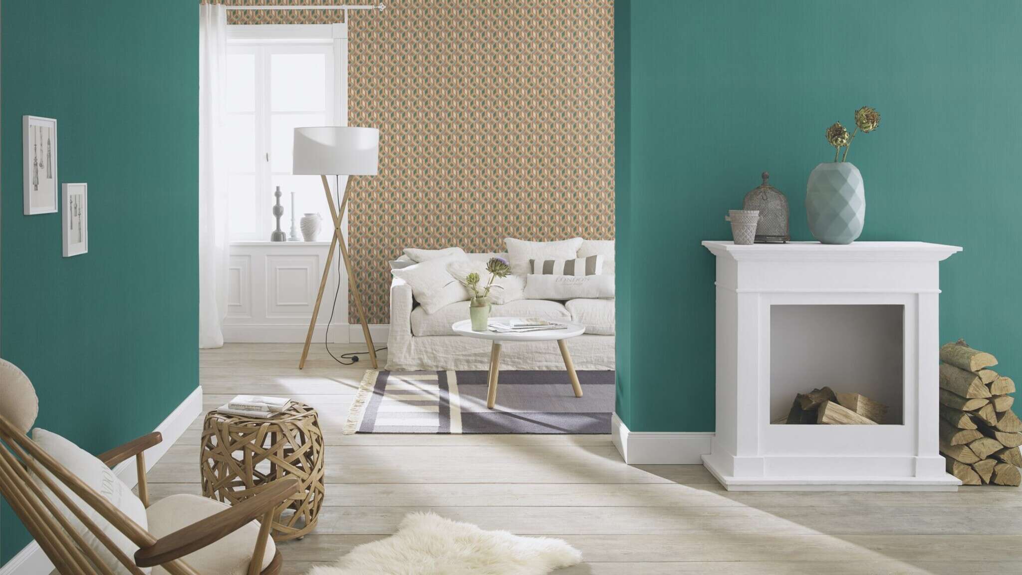 10-746525 Raumsituationen 4 Room with Graphic wallpaper with squares, diamonds and lines in an ethnic design