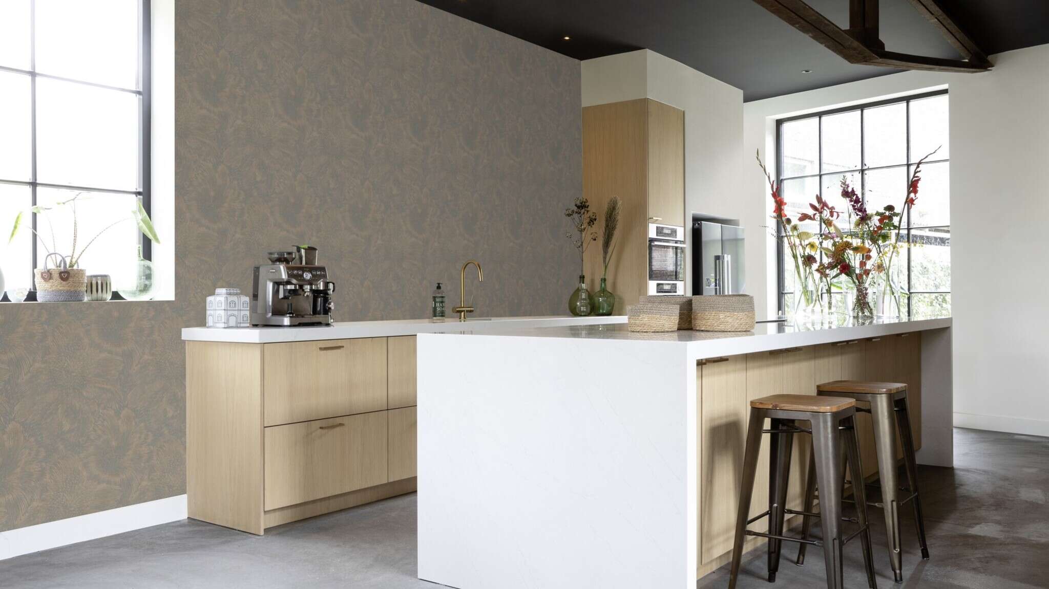 10-509267 Raumsituationen 2 Room with Graphic wallpaper with abstract flowers