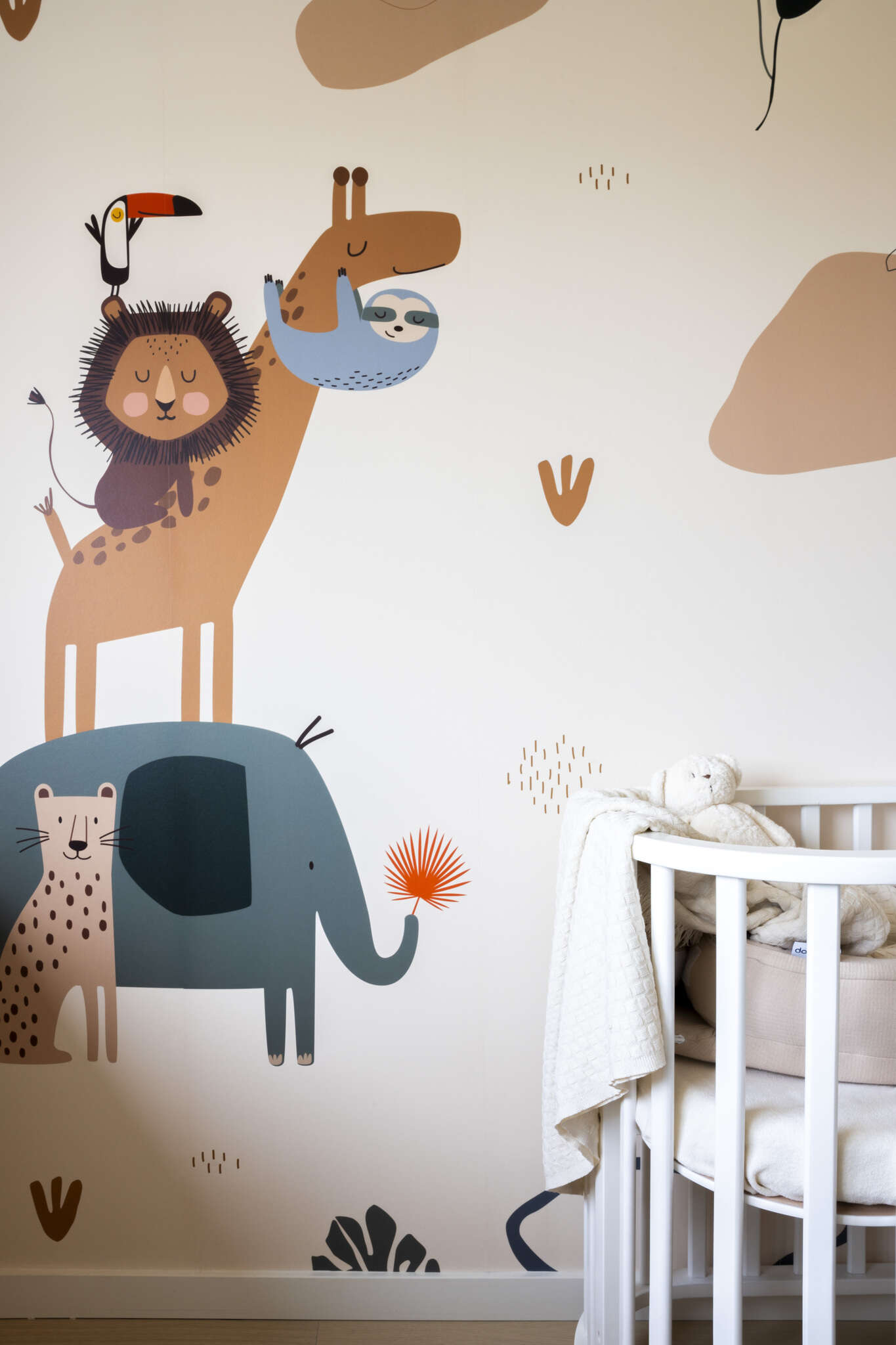 10-300373 Raumsituationen 2 Wall mural Safari stack in Green | Roomblush - RB455