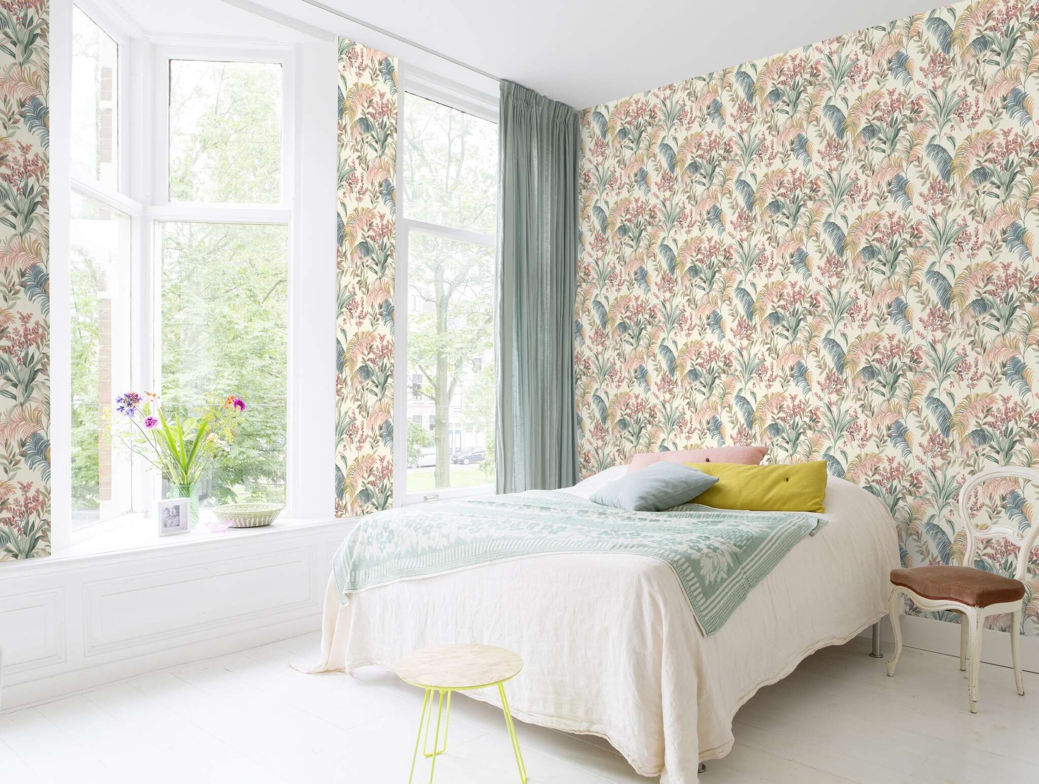 10-481952 Raumsituationen 2 Non-woven wallpaper in cream Florentine IV 481952