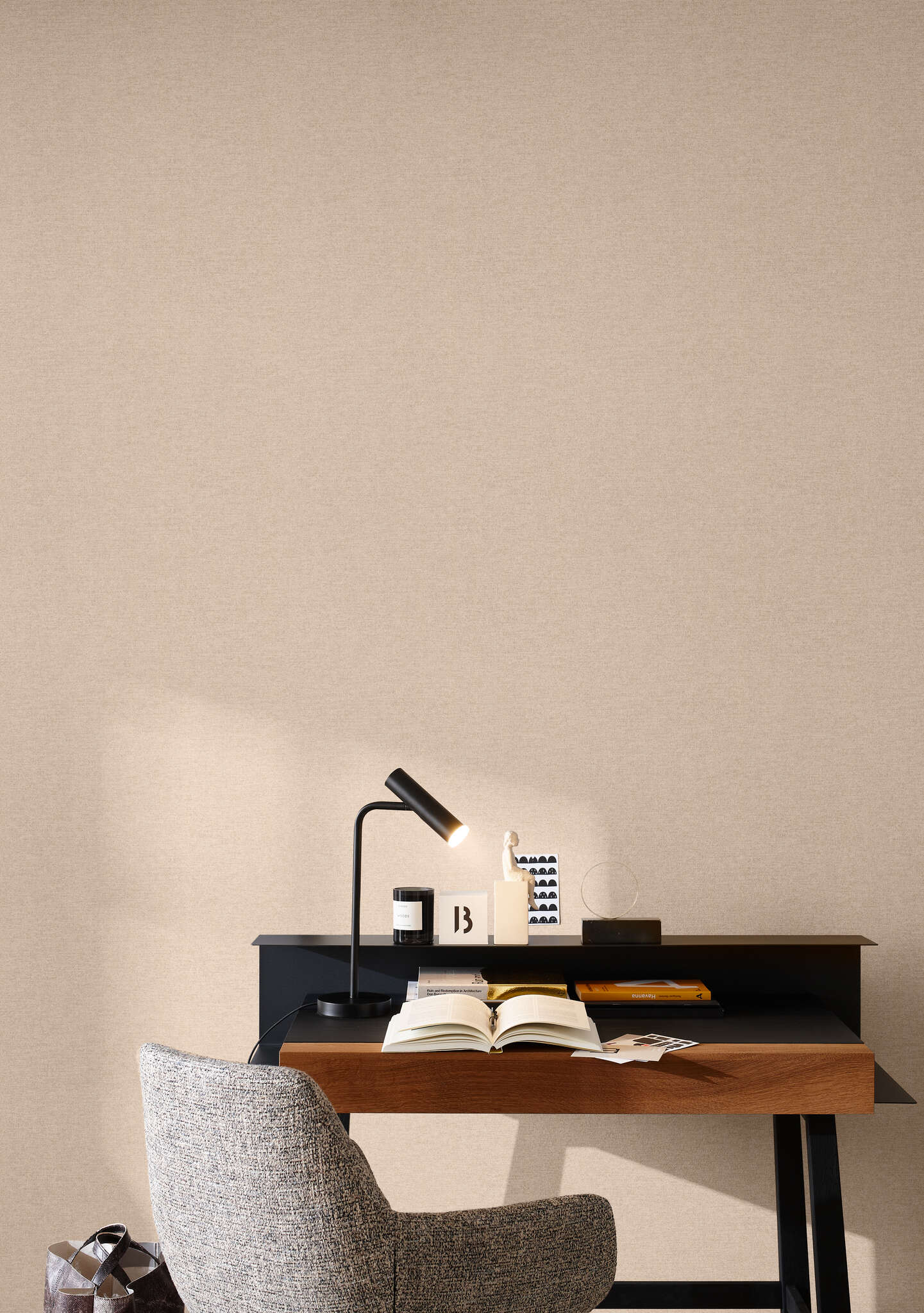 10-600339 Raumbilder 1 Room with Single-colour wallpaper with a woven look