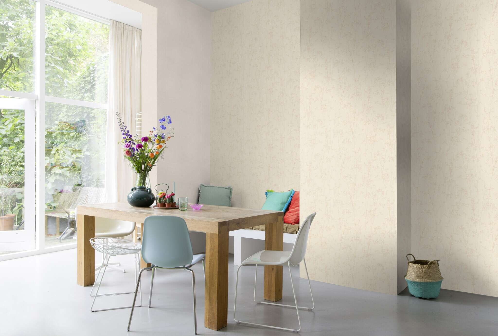 10-582130 Raumsituationen 2 Non-woven wallpaper in beige Selection vinyl/non-woven 582130