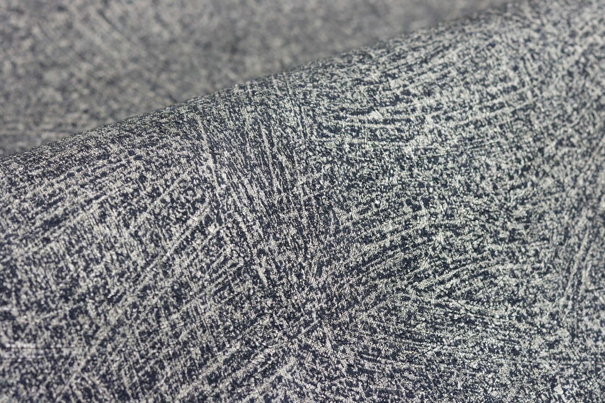 10-947458 Detailaufnahmen 11 Plaster texture non-woven wallpaper in blue-night blue Selection double wide 947458