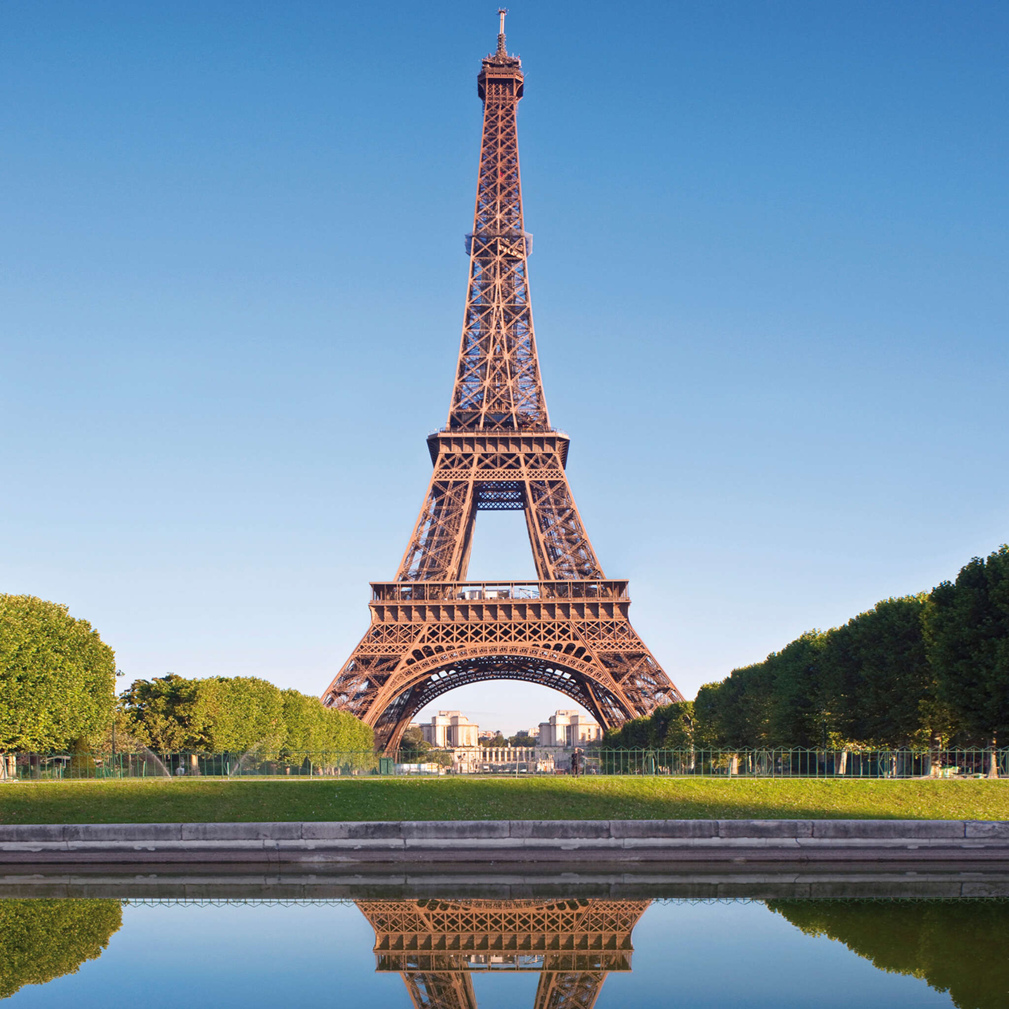 10-848700 D2C Vorschaubild 1 Eiffel Tower wall mural 848700