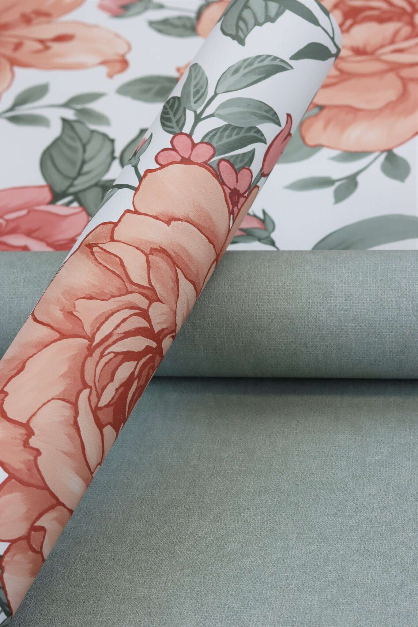 10-252835 Detailaufnahmen 3 Detailed image of Greenish matt wallpaper with a smooth texture for a calming room effect