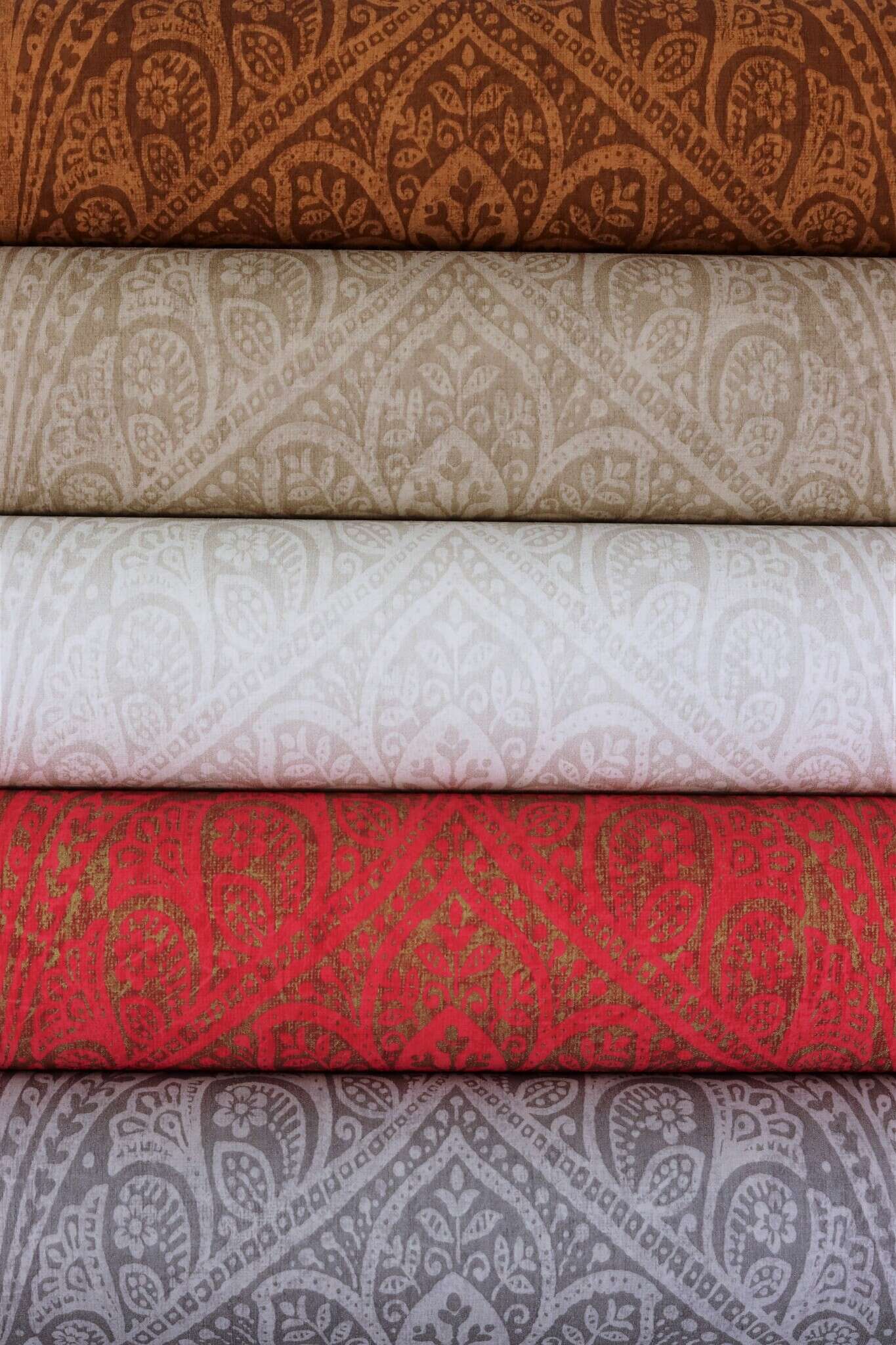 10-746341 Detailaufnahmen 2 Detailbild von Orientalische Tapete mit Ornamenten im Paisly Design