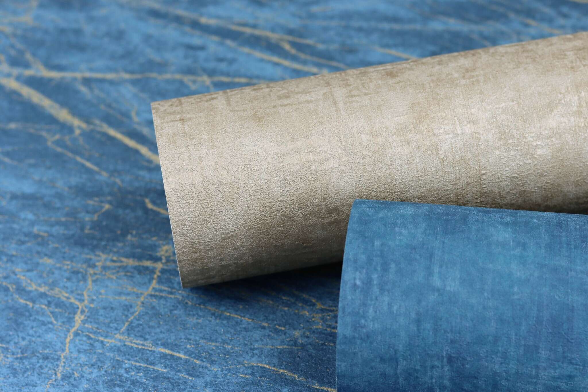 10-429299 Detailaufnahmen 1 Image détaillée de Papier peint non tissé avec une surface mate et une texture dans une teinte moka brun.