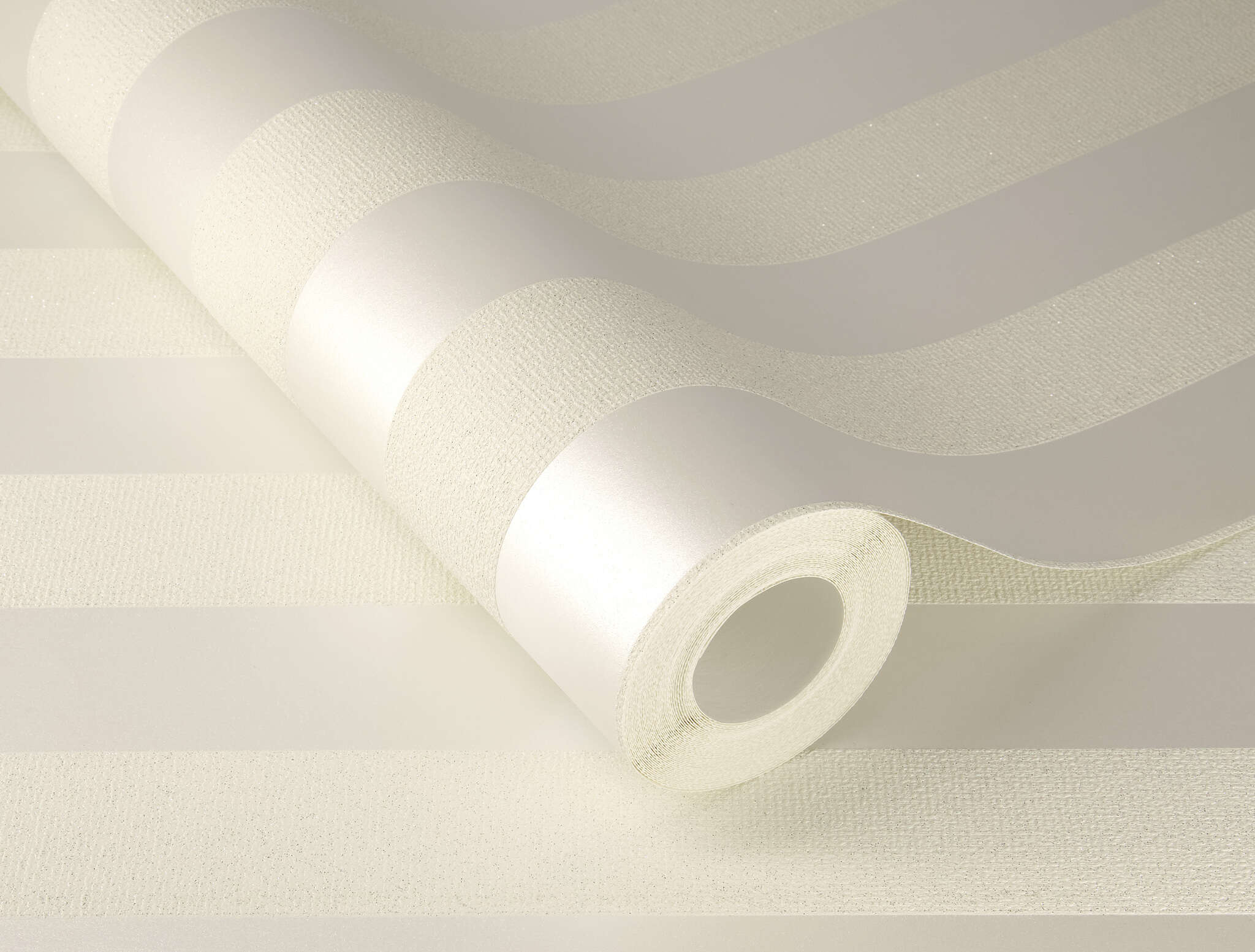 10-509441 Detailaufnahmen 1 Non-woven wallpaper in white Selection Relief/non-woven 509441