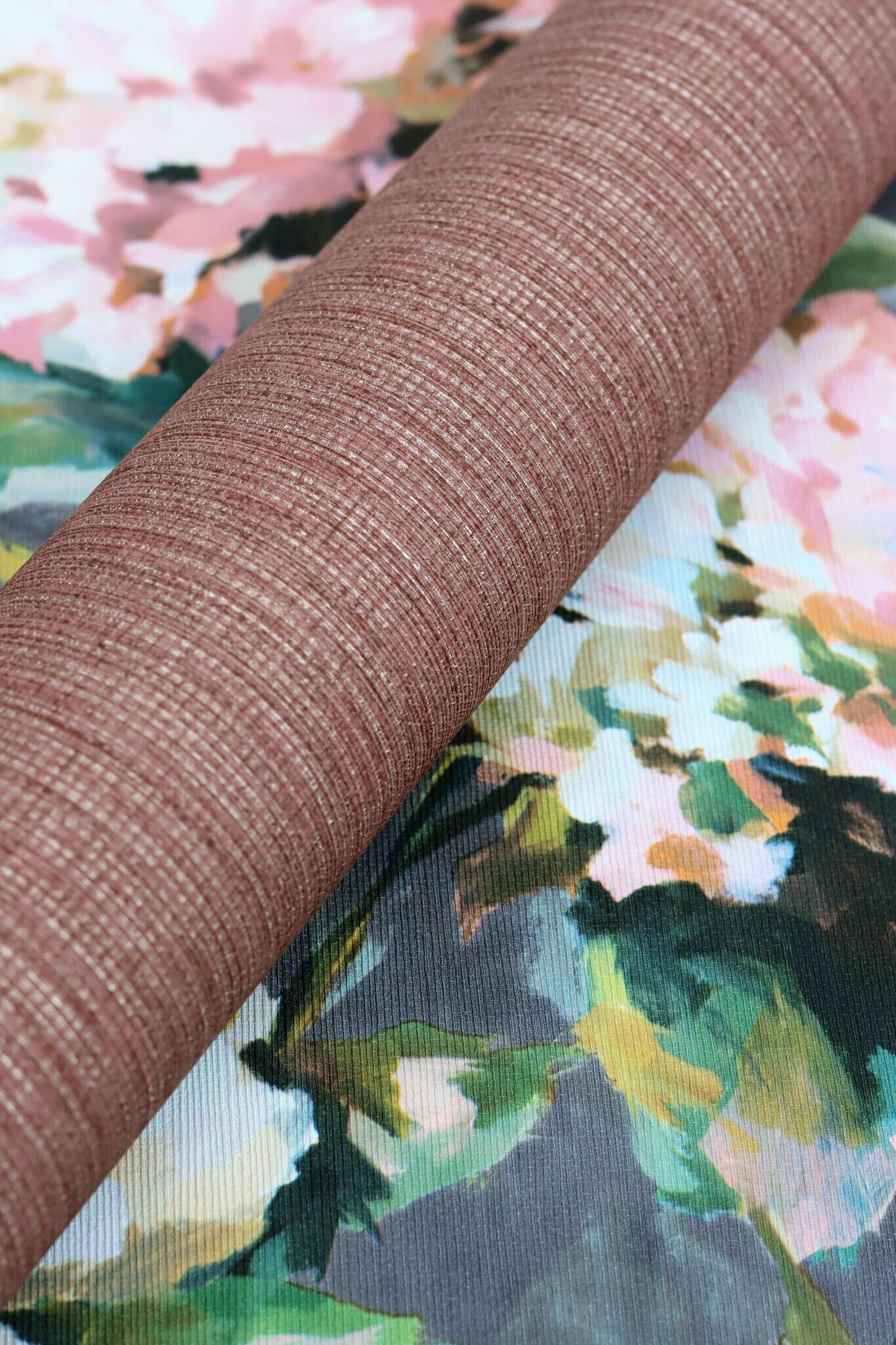 10-484267 Detailaufnahmen 2 Image détaillée de Papier peint uni avec une texture textile