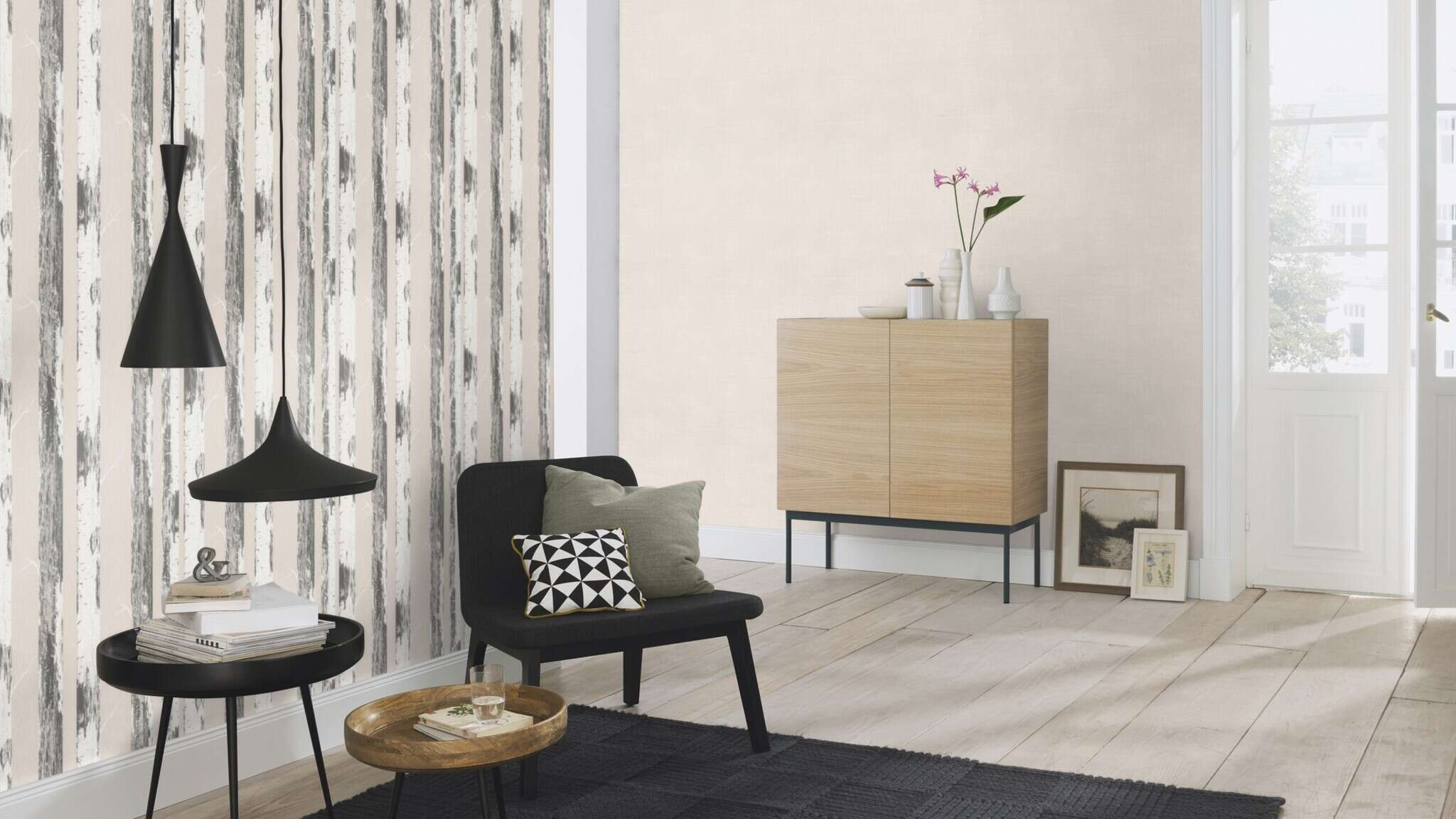 10-285406 Raumsituationen 1 Room with Wallpaper with vertical tree trunks in a stylised look for a natural accent