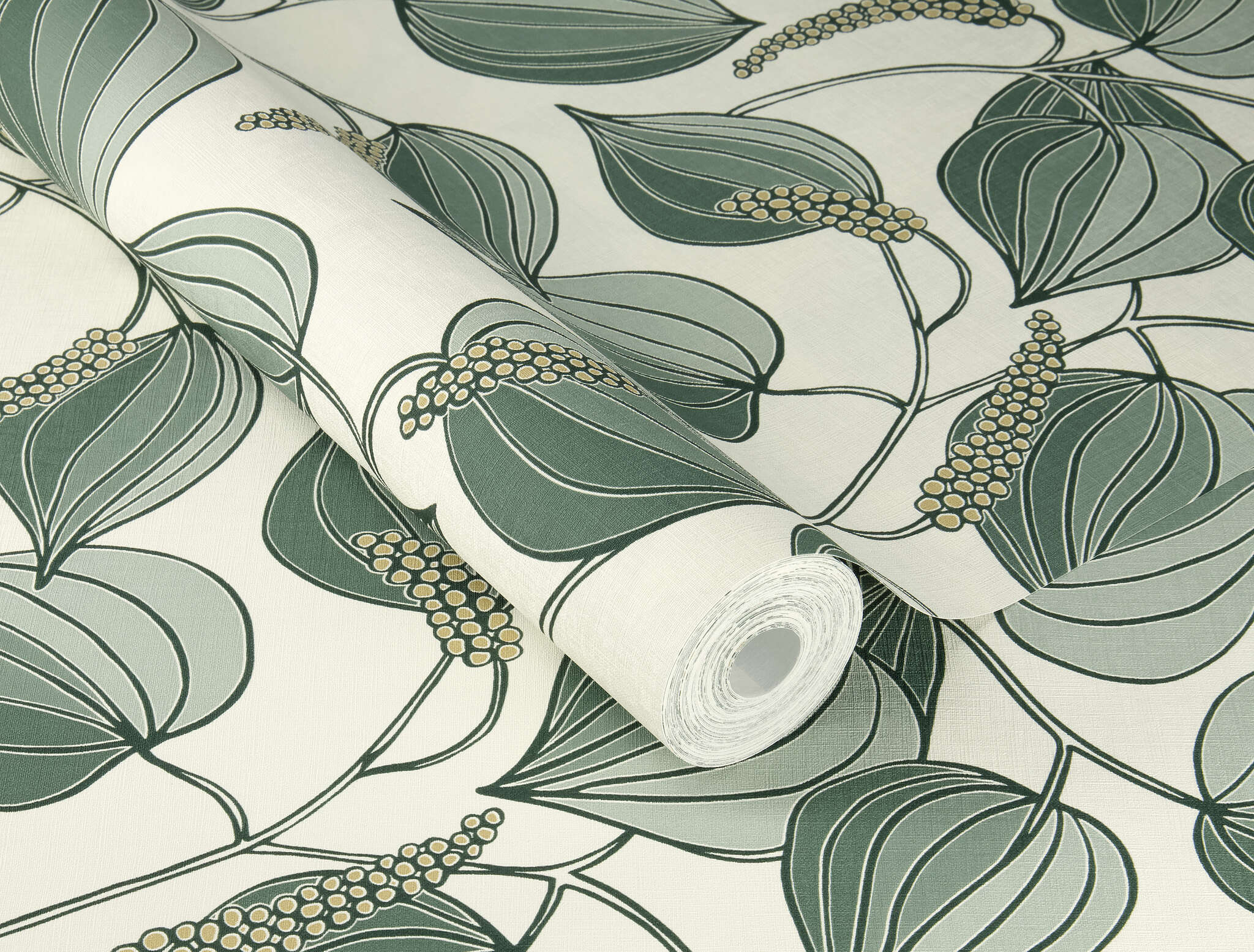 10-580518 Detailaufnahmen 1 Detailed image of Wallpaper with climbing leaves and berries