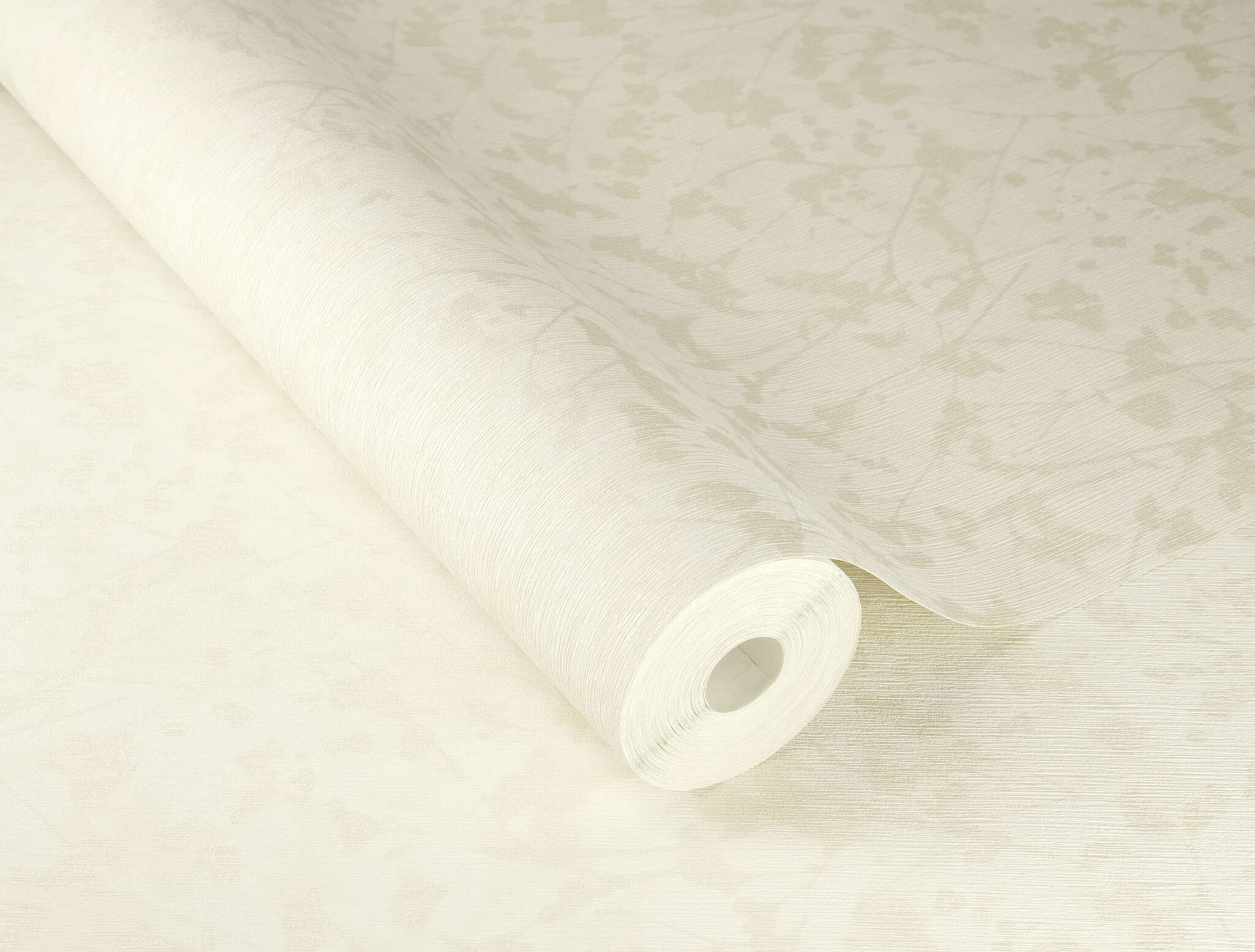 10-720730 Detailaufnahmen 1 Detailed image of Wallpaper with plant silhouettes and a fine vertical texture