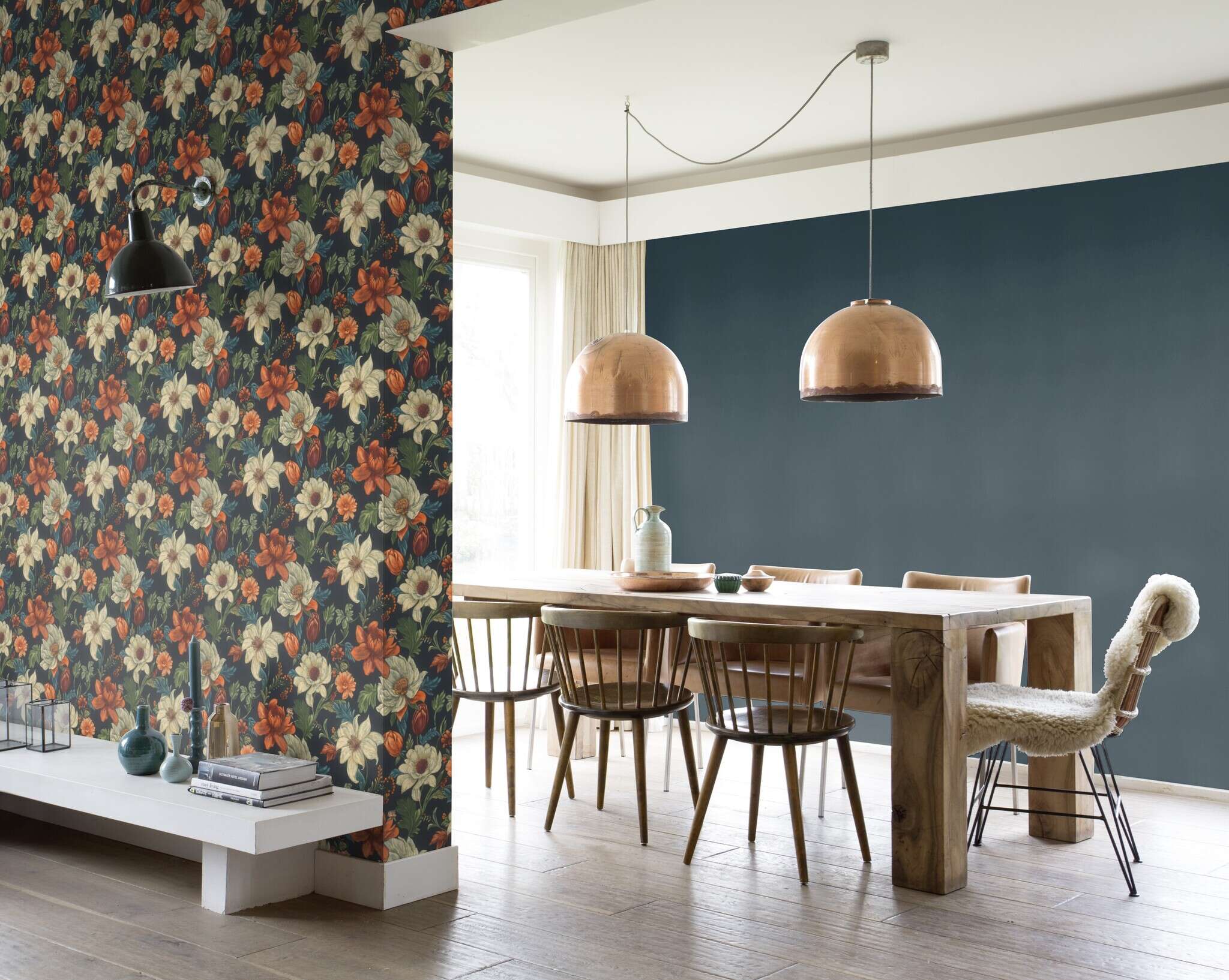 10-752670 Raumsituationen 6 Room with Single-colour wallpaper in a leather look