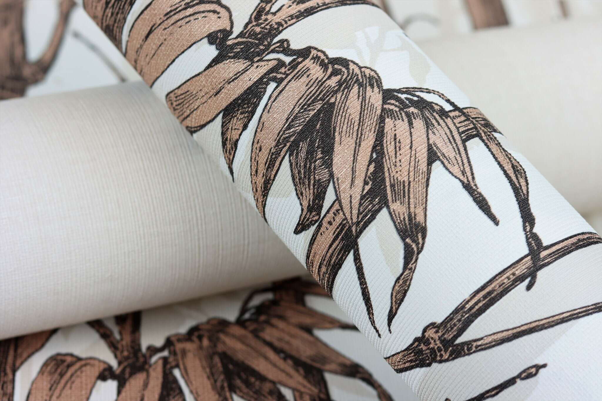 10-484878 Detailaufnahmen 1 Non-woven wallpaper in brown-Sepia Selection 484878