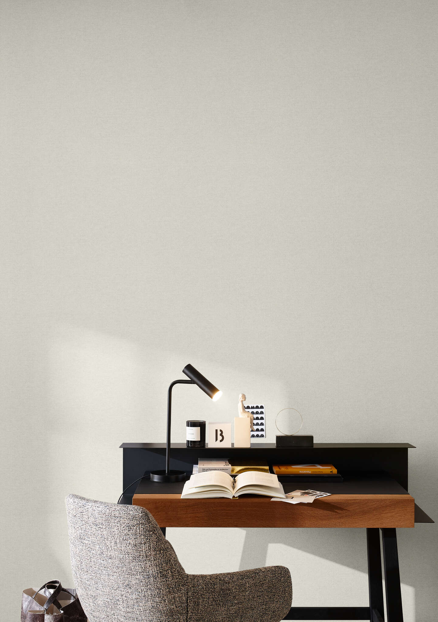10-600247 Raumbilder 1 Room with Single-colour wallpaper with a woven look