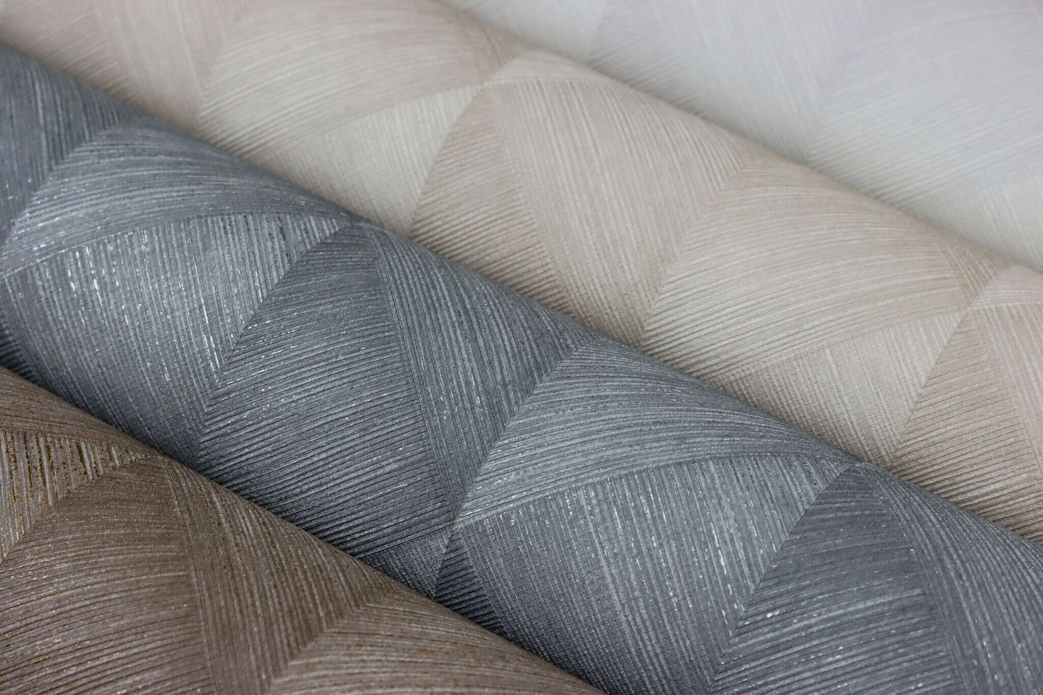 10-687903 Detailaufnahmen 4 Graphic non-woven wallpaper in gray-silver gray Selection 687903
