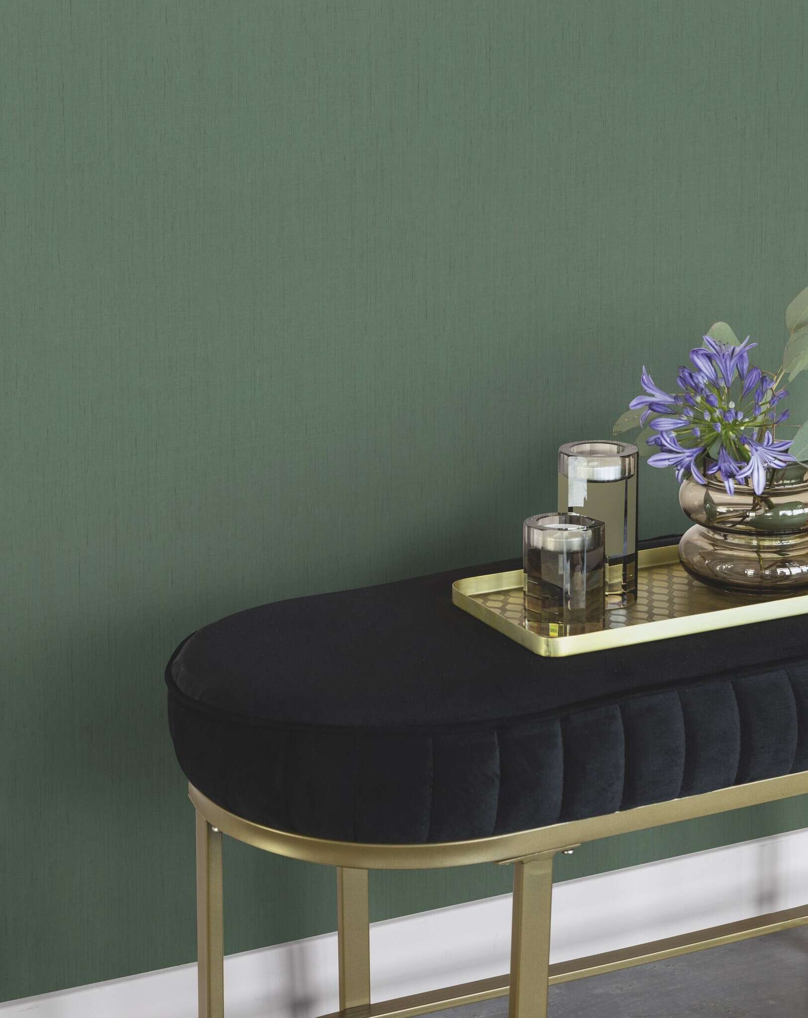 10-746143 Raumbilder 1 Room with Single-colour wallpaper with a textile texture