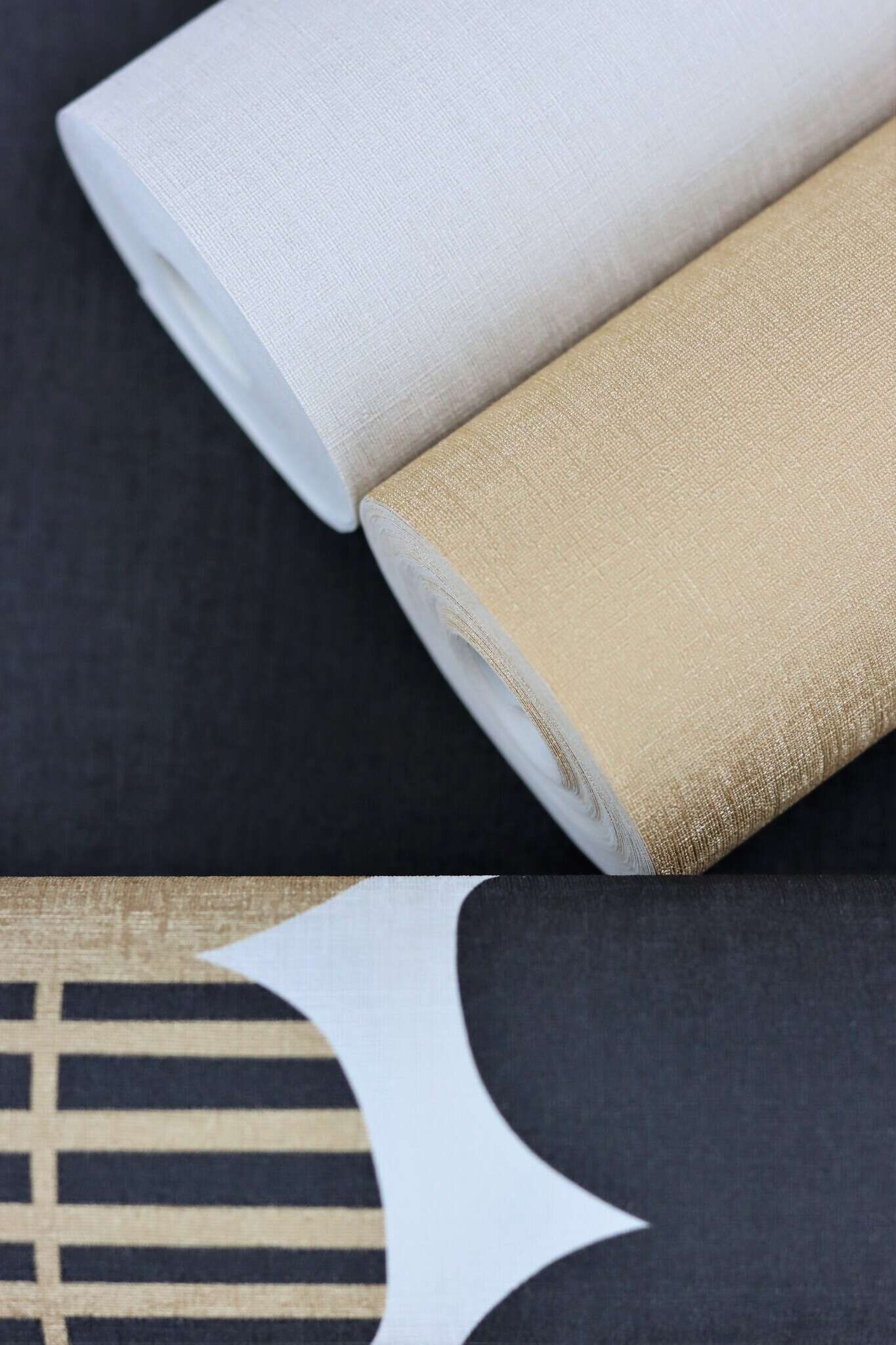 10-531367 Detailaufnahmen 1 Detailed image of Single-colour wallpaper with a textile texture