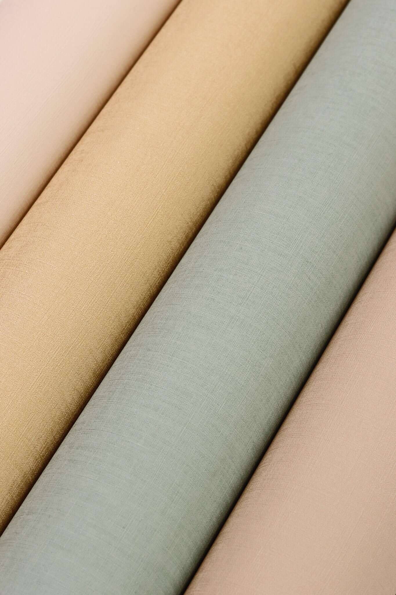 10-690774 Detailaufnahmen 1 Detailed image of Single-colour wallpaper with a textile texture