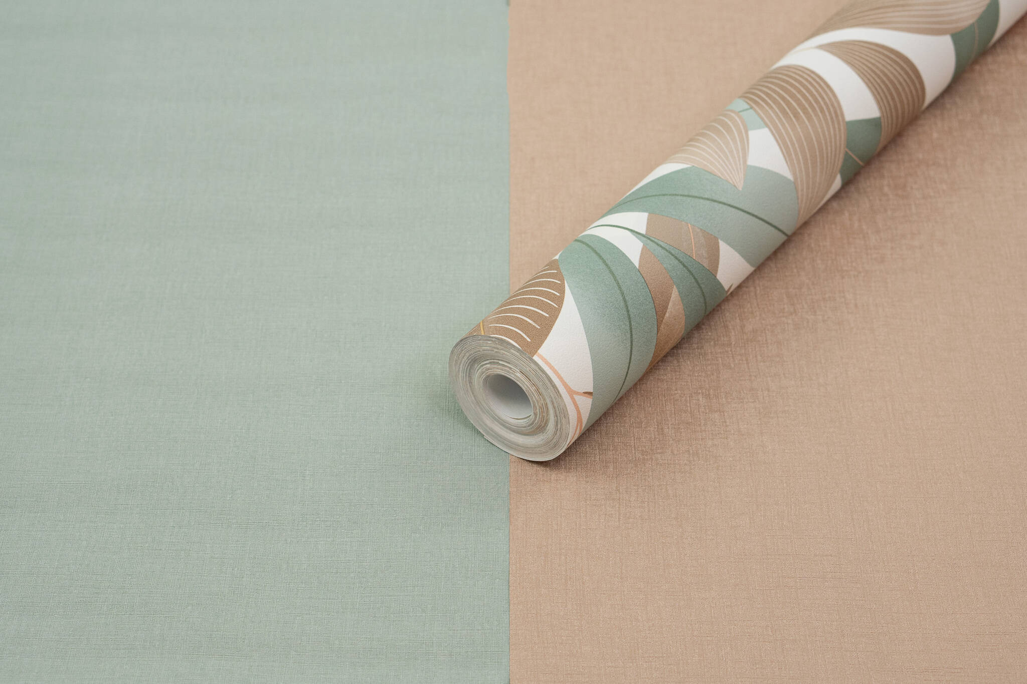 10-690743 Detailaufnahmen 4 Detailed image of Single-colour wallpaper with a textile texture