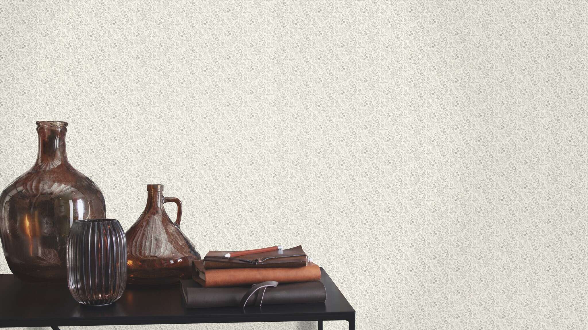 10-709339 Raumsituationen 2 Non-woven wallpaper in gray-light cream Farmhouse 709339