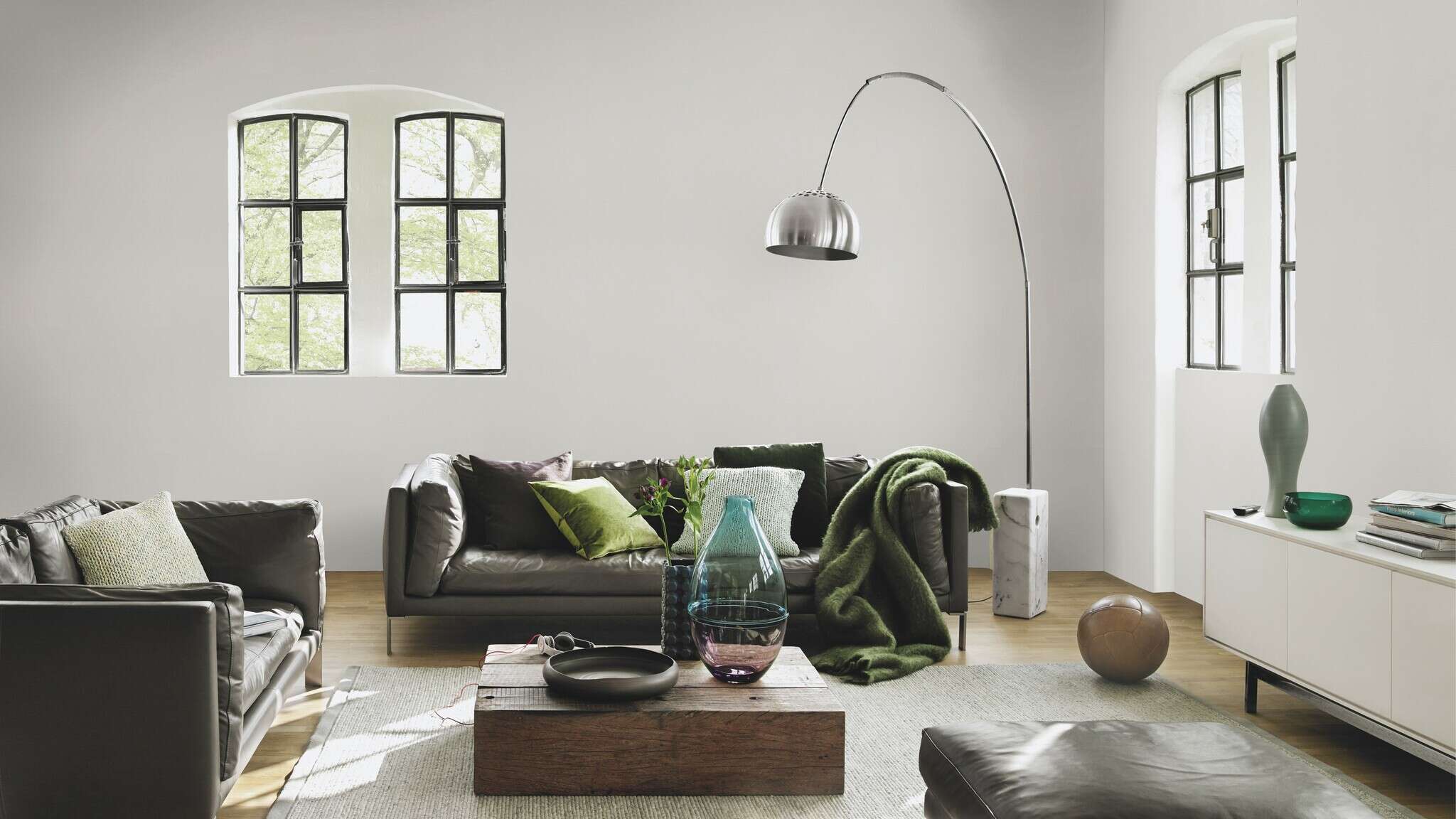 10-700350 Raumsituationen 2 Non-woven wallpaper in gray Selection 700350