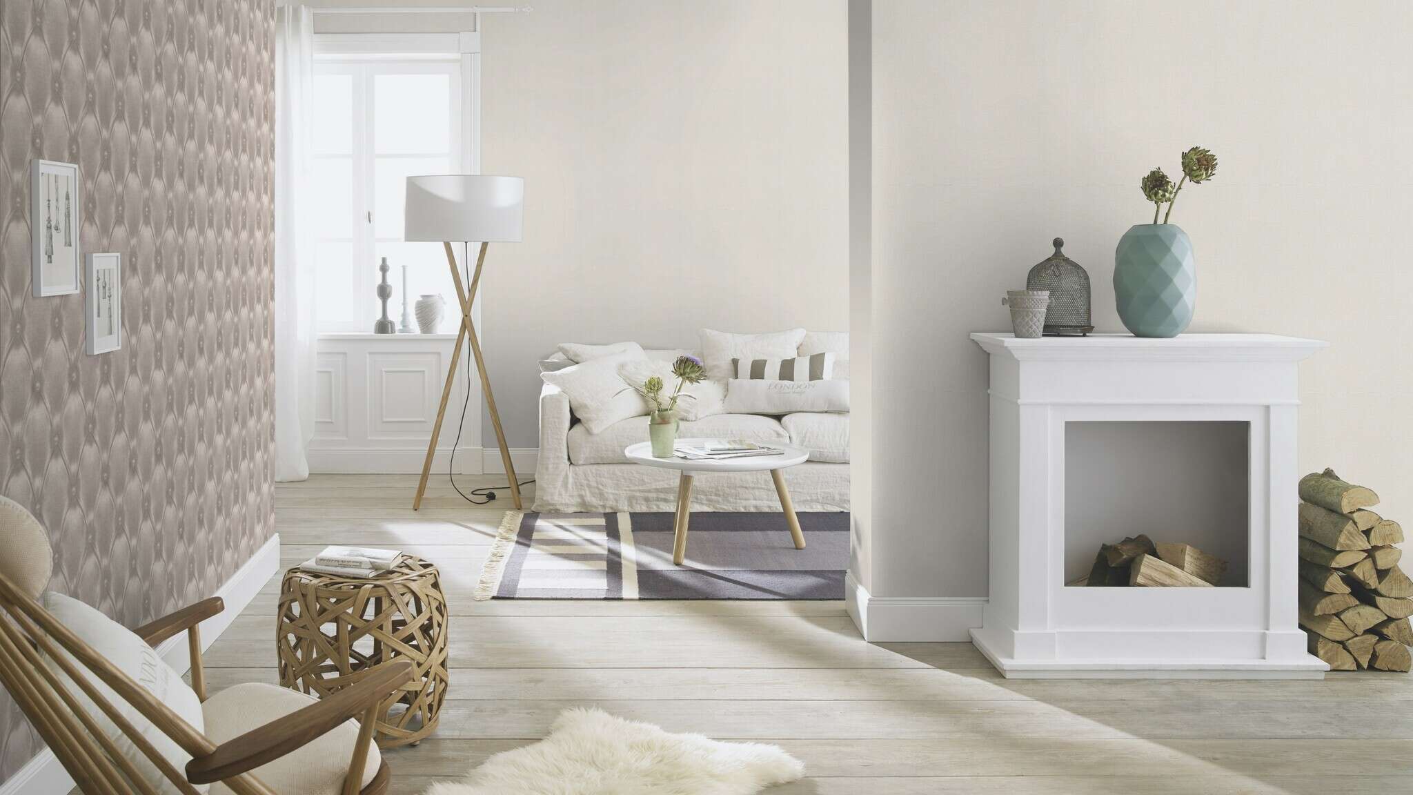10-479324 Raumsituationen 5 White non-woven wallpaper with texture 479324