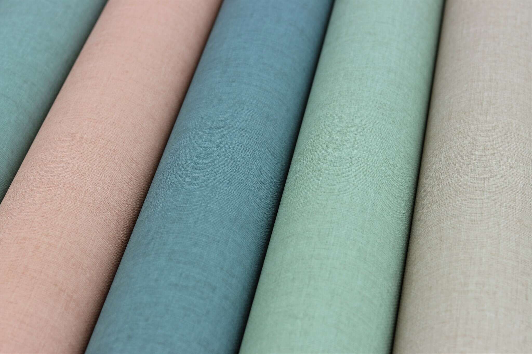 10-484649 Detailaufnahmen 12 Detailed image of Single-colour wallpaper with a textile texture