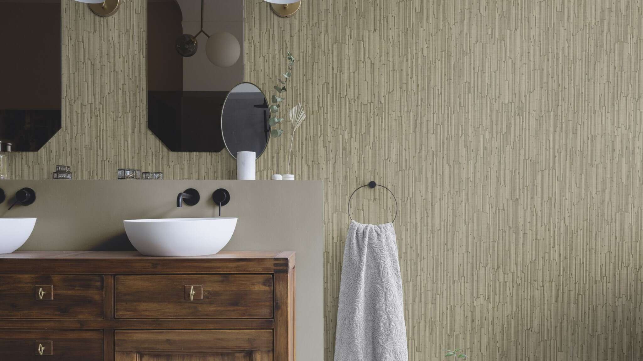 10-312645 Raumsituationen 1 Room with Olive green non-woven wallpaper with pronounced vertical lines and a slight depth effect