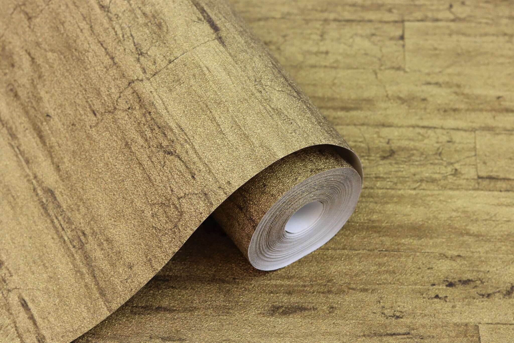 10-537079 Detailaufnahmen 12 Detailed image of Wallpaper with wooden beams and a fine texture