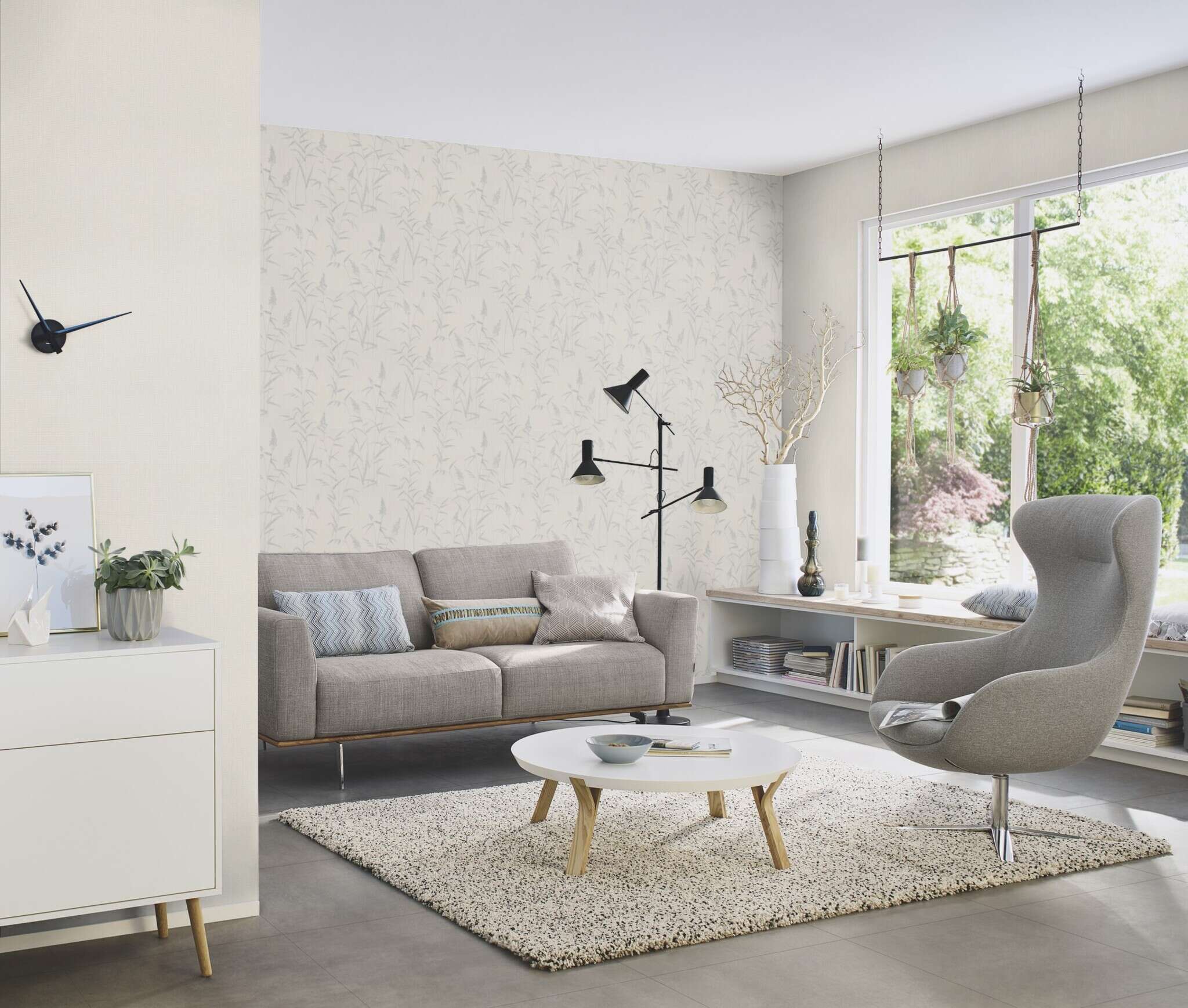 10-312362 Raumsituationen 2 Room with Light grey plain wallpaper with fine linen texture